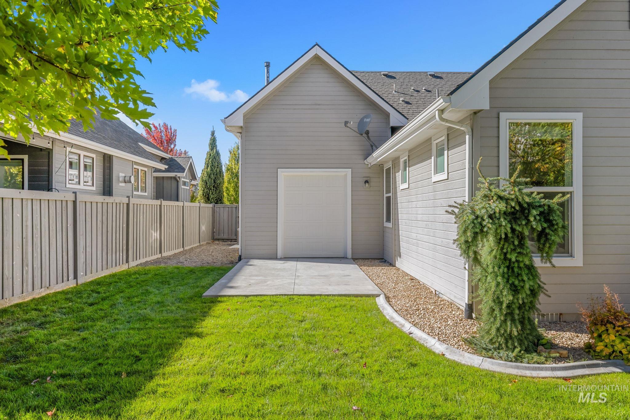 5476 S Pinland Ave, Meridian, Idaho 83642, 4 Bedrooms, 3 Bathrooms, Residential For Sale, Price $849,900, 99003855