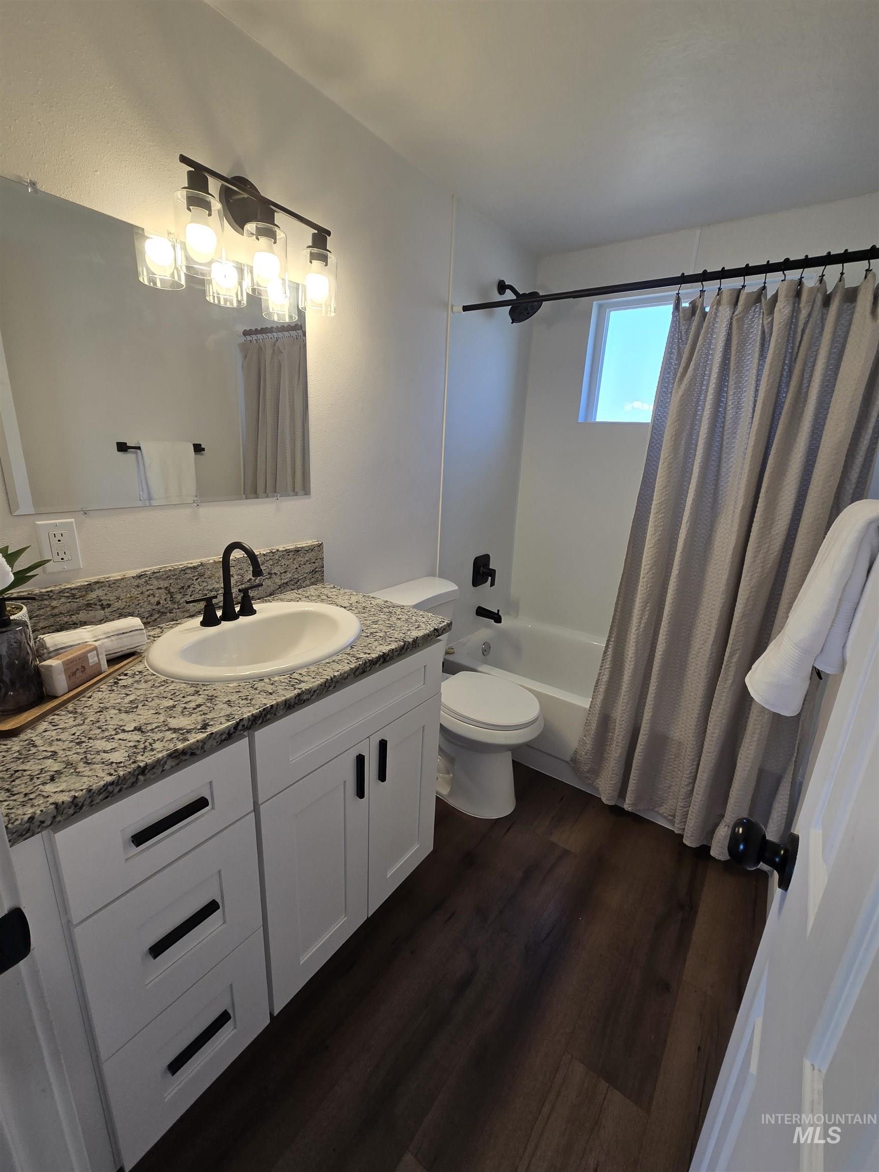 7770 W Bobran St, Boise, Idaho 83709, 2 Bedrooms, 1 Bathroom, Residential For Sale, Price $350,000,MLS 99003858