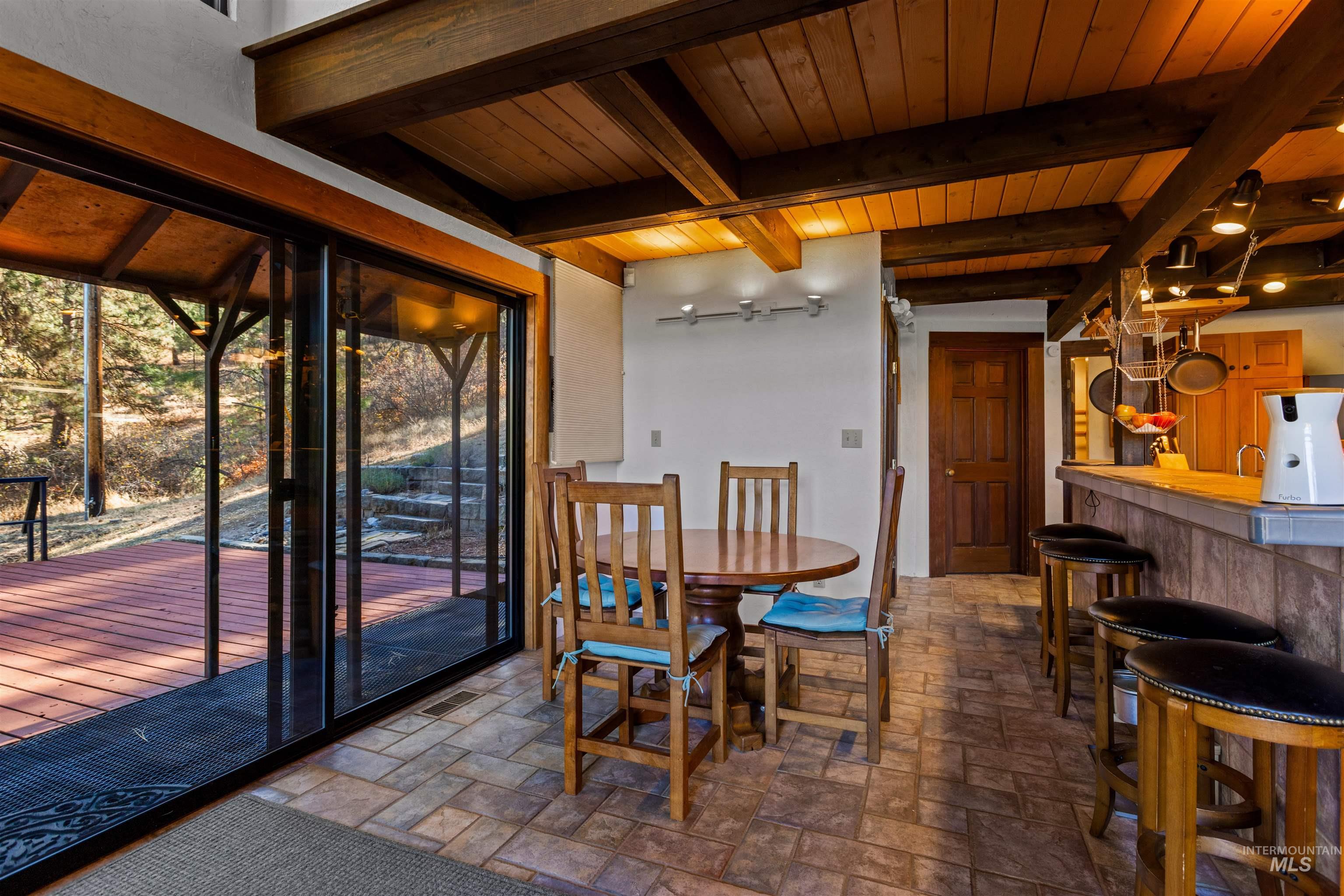 417 Rimview Drive, Boise, Idaho 83716, 3 Bedrooms, 3 Bathrooms, Residential For Sale, Price $950,000,MLS 99003863