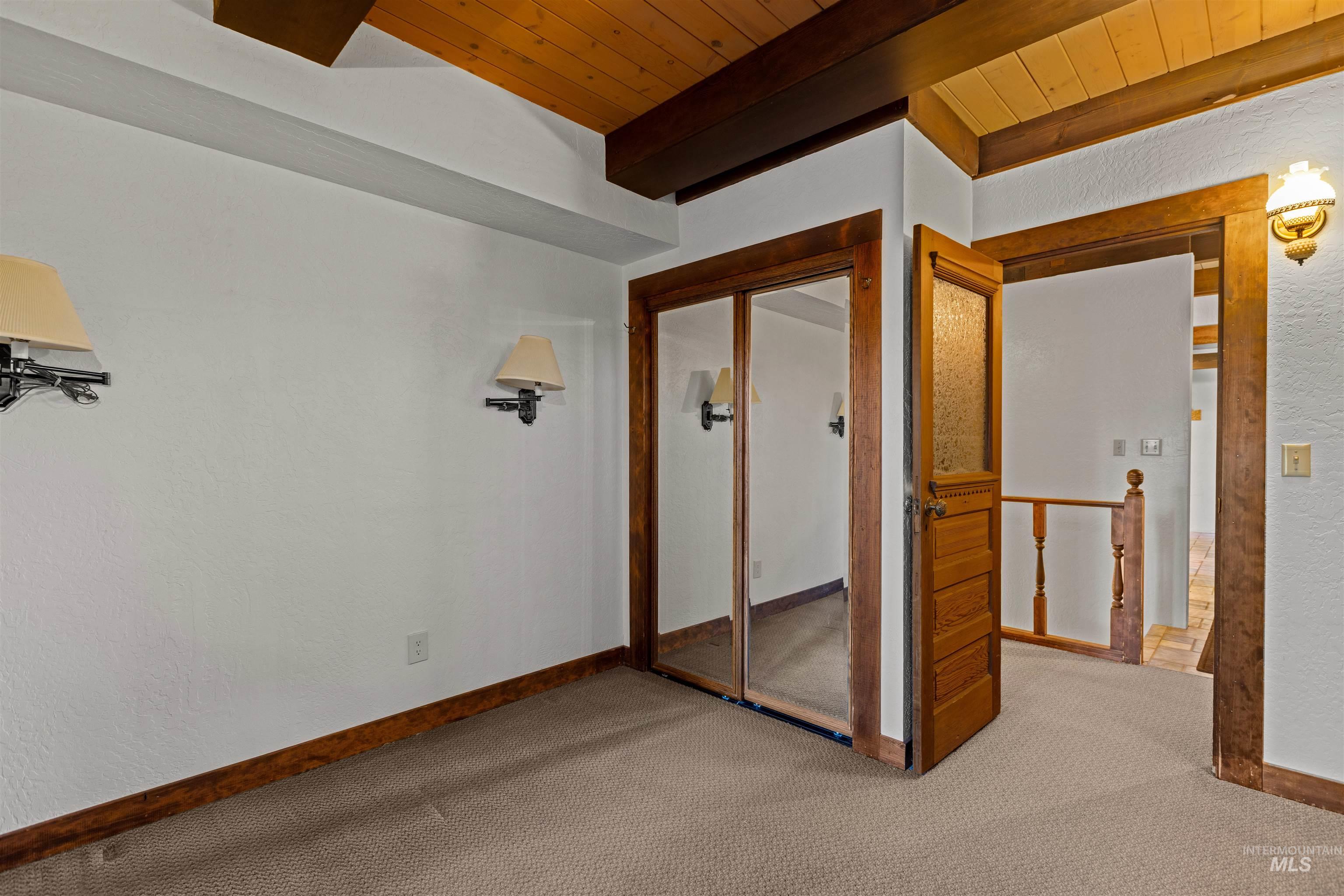 417 Rimview Drive, Boise, Idaho 83716, 3 Bedrooms, 3 Bathrooms, Residential For Sale, Price $950,000,MLS 99003863