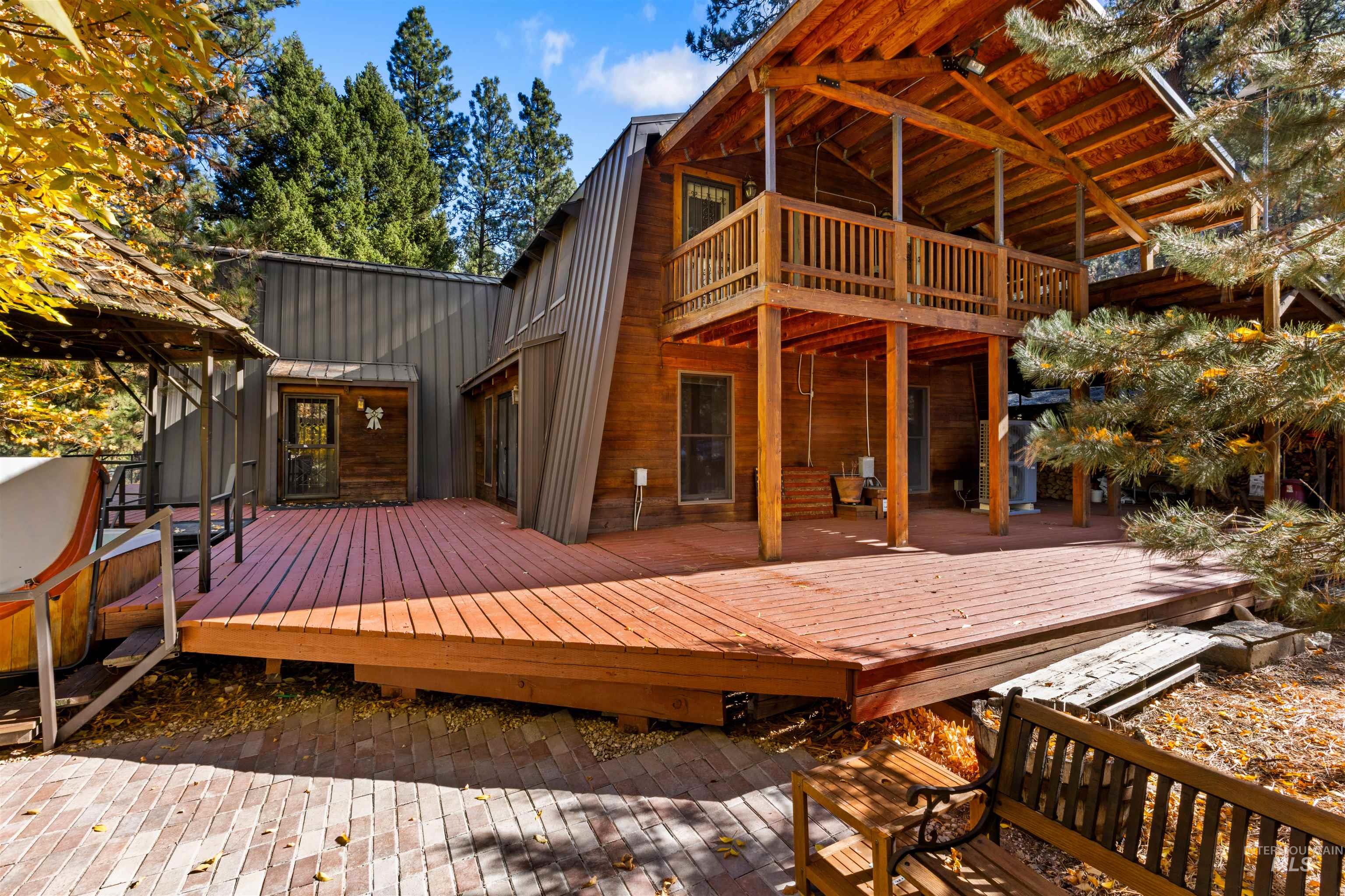 417 Rimview Drive, Boise, Idaho 83716, 3 Bedrooms, 3 Bathrooms, Residential For Sale, Price $950,000,MLS 99003863