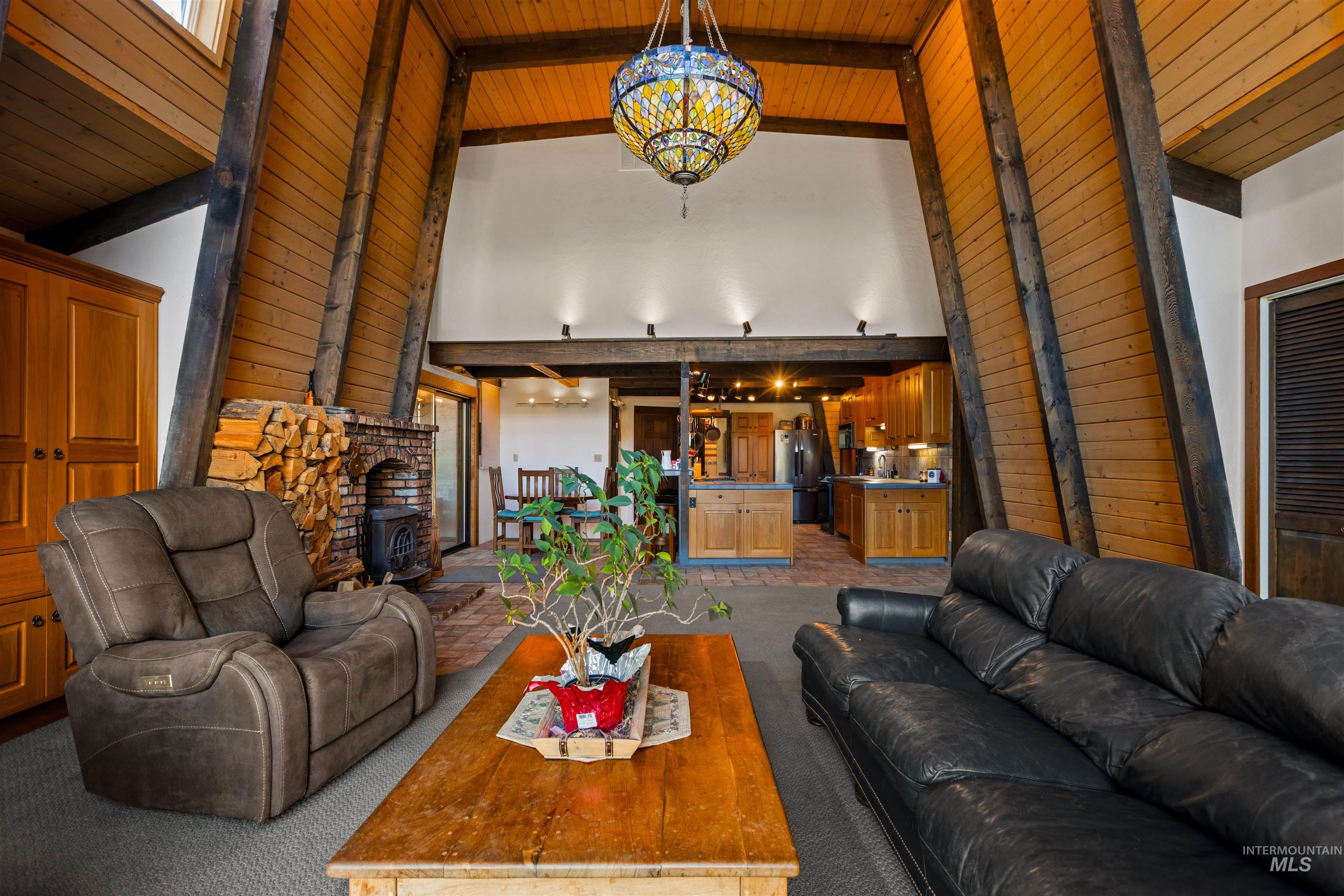 417 Rimview Drive, Boise, Idaho 83716, 3 Bedrooms, 3 Bathrooms, Residential For Sale, Price $950,000,MLS 99003863