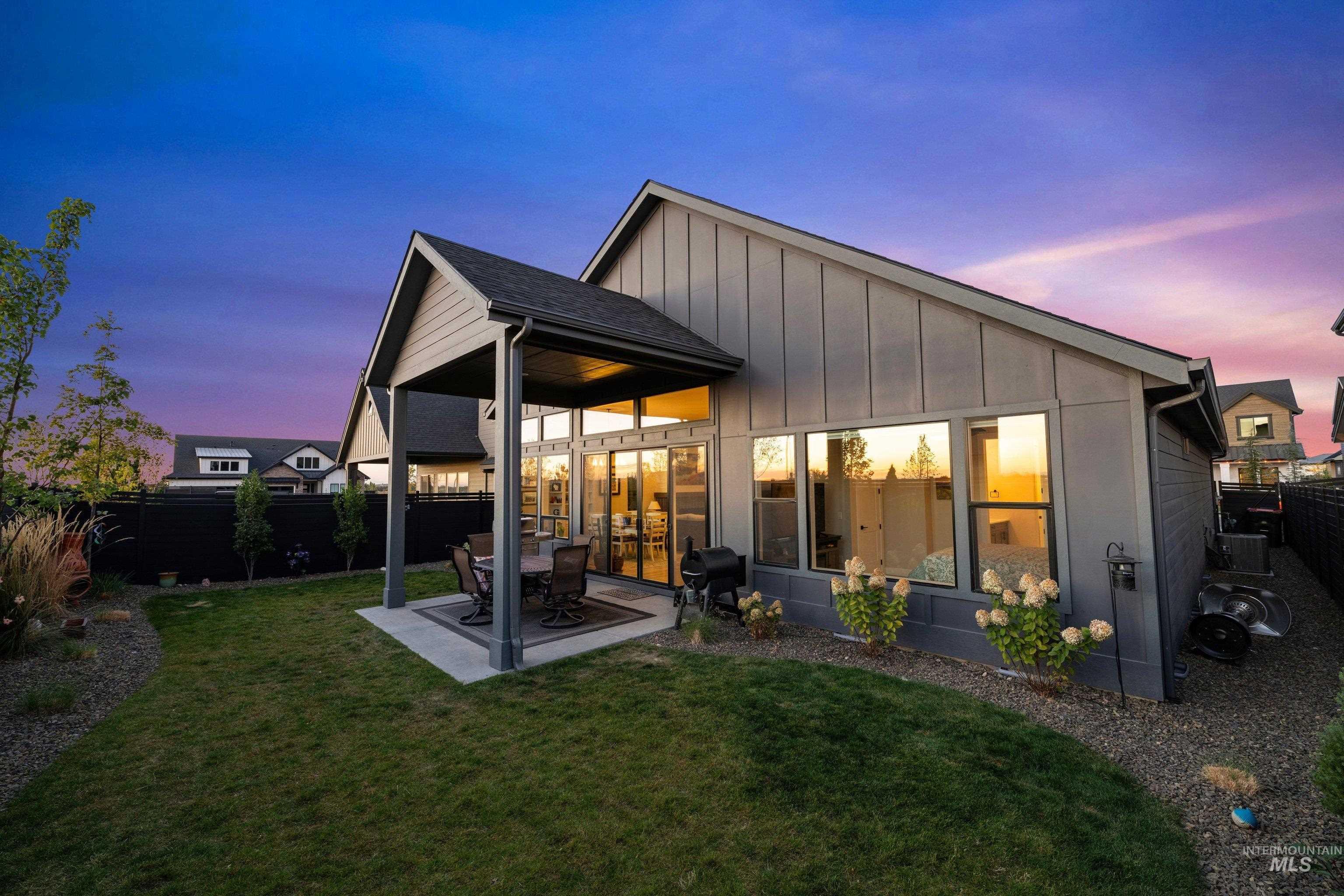 7787 W Daybreak Run Ct, Meridian, Idaho 83646, 3 Bedrooms, 2 Bathrooms, Residential For Sale, Price $675,000, 99003864