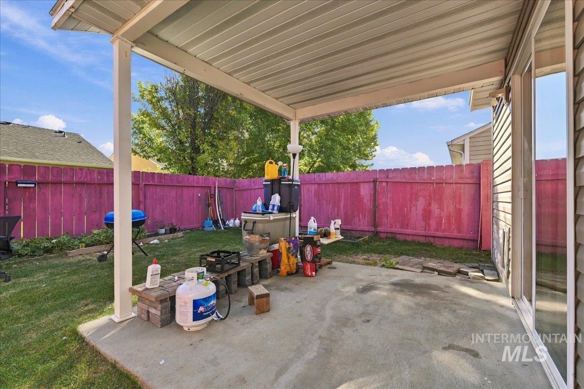 6952 S DEWBERRY, Boise, Idaho 83709, 3 Bedrooms, 2 Bathrooms, Residential For Sale, Price $375,000,MLS 99003865