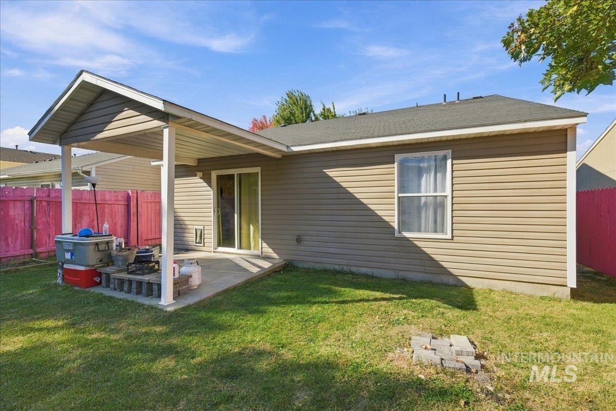 6952 S DEWBERRY, Boise, Idaho 83709, 3 Bedrooms, 2 Bathrooms, Residential For Sale, Price $375,000,MLS 99003865
