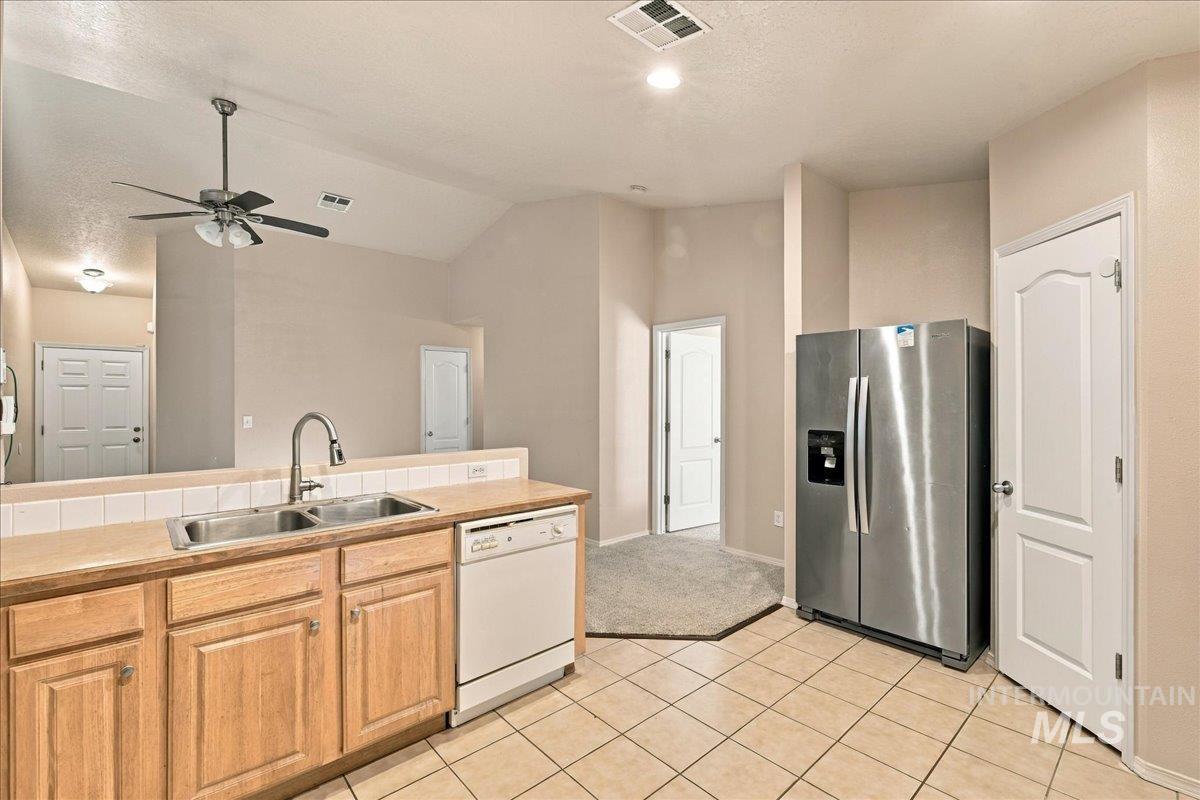 6952 S DEWBERRY, Boise, Idaho 83709, 3 Bedrooms, 2 Bathrooms, Residential For Sale, Price $375,000,MLS 99003865