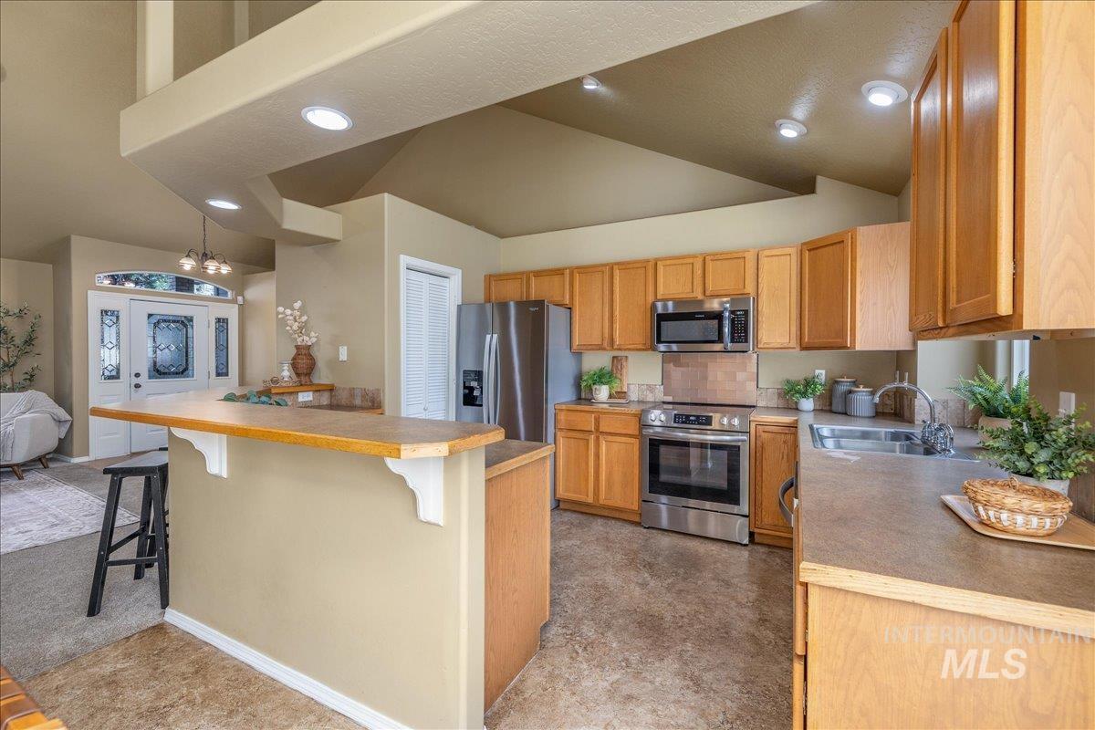 1825 W Blossom Ave, Nampa, Idaho 83651, 4 Bedrooms, 3 Bathrooms, Residential For Sale, Price $450,000, 99003867