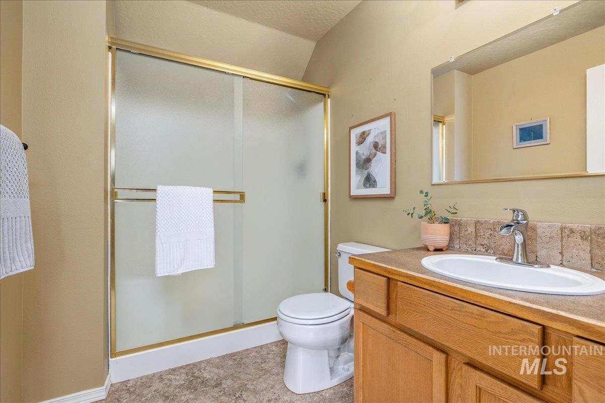 1825 W Blossom Ave, Nampa, Idaho 83651, 4 Bedrooms, 3 Bathrooms, Residential For Sale, Price $450,000, 99003867