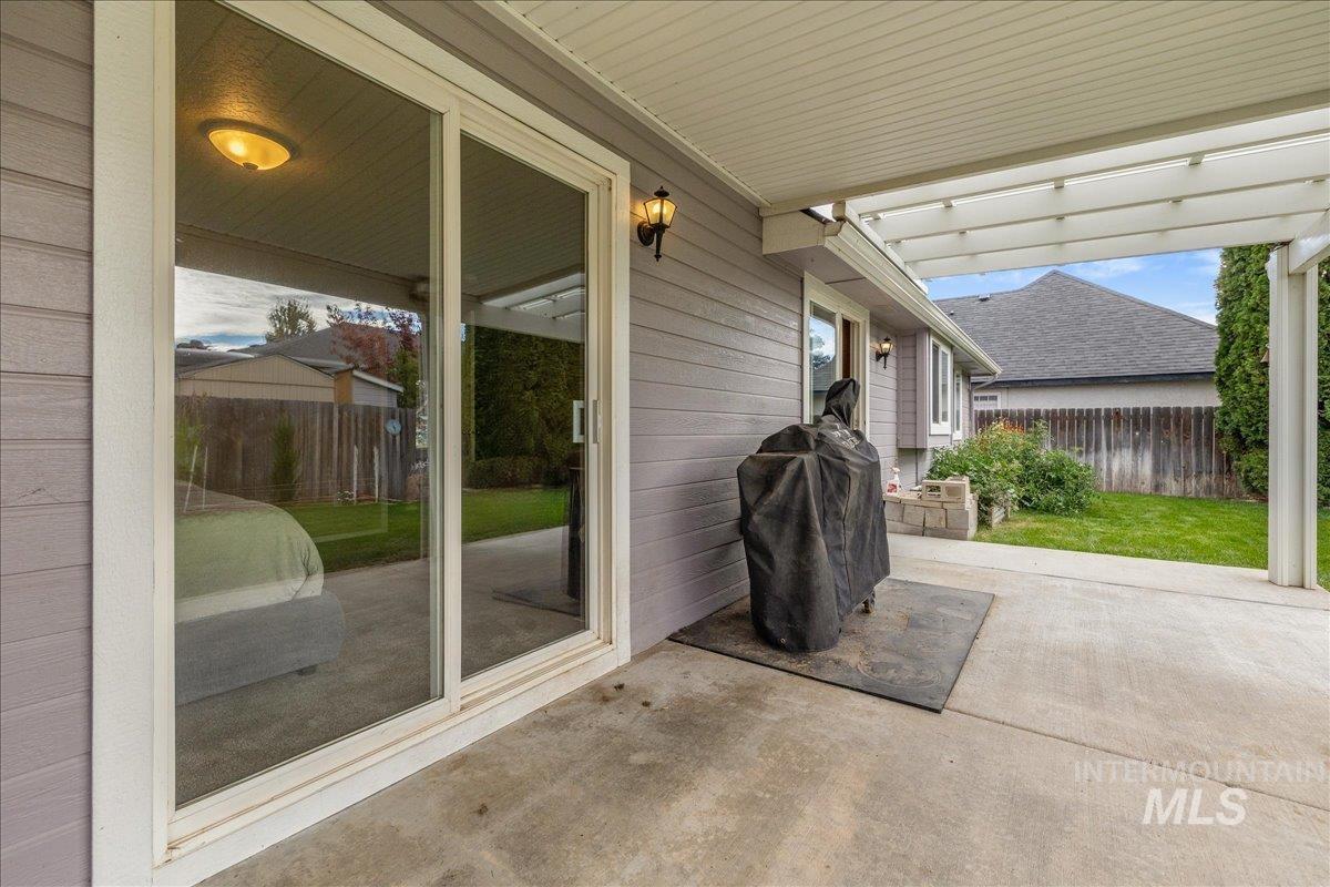 1825 W Blossom Ave, Nampa, Idaho 83651, 4 Bedrooms, 3 Bathrooms, Residential For Sale, Price $450,000, 99003867