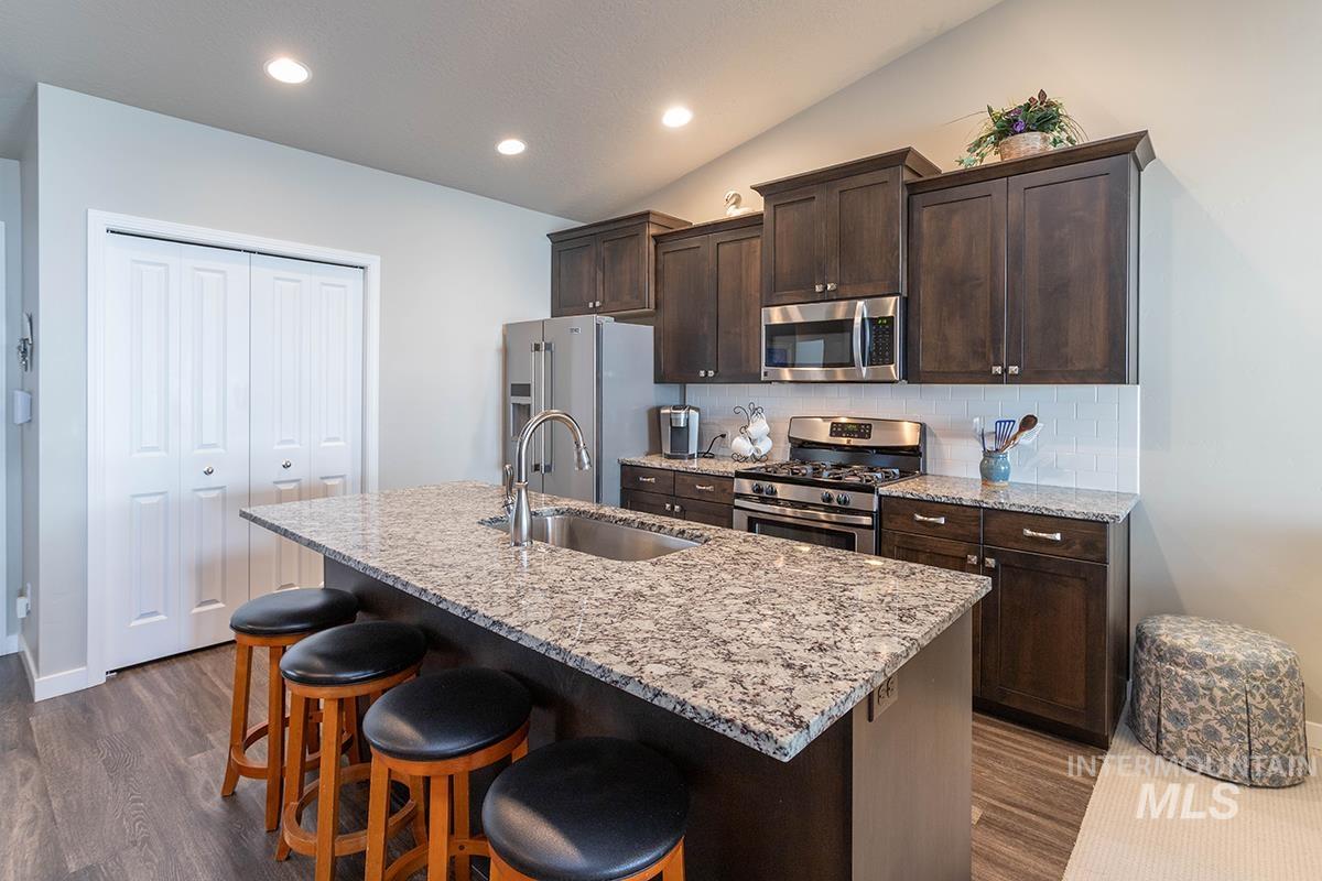 2260 E Ringneck St, Meridian, Idaho 83646, 2 Bedrooms, 2 Bathrooms, Residential For Sale, Price $410,000,MLS 99003869