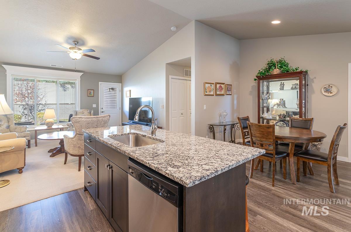 2260 E Ringneck St, Meridian, Idaho 83646, 2 Bedrooms, 2 Bathrooms, Residential For Sale, Price $410,000,MLS 99003869