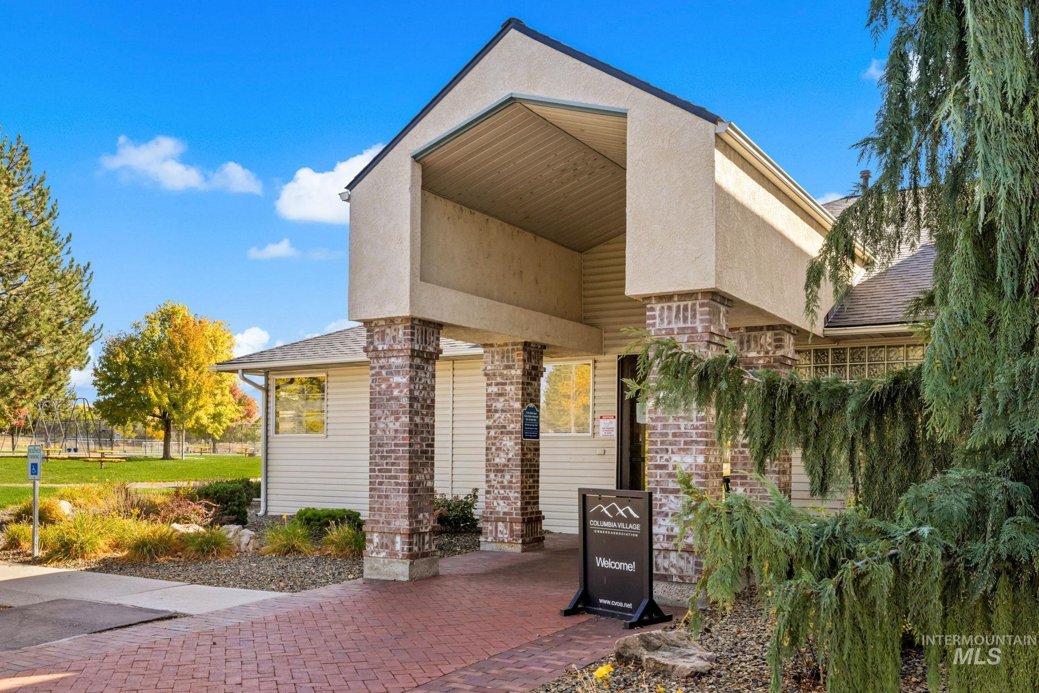6232 S Shagbark Ave, Boise, Idaho 83716, 4 Bedrooms, 3 Bathrooms, Residential For Sale, Price $724,900, 99003870