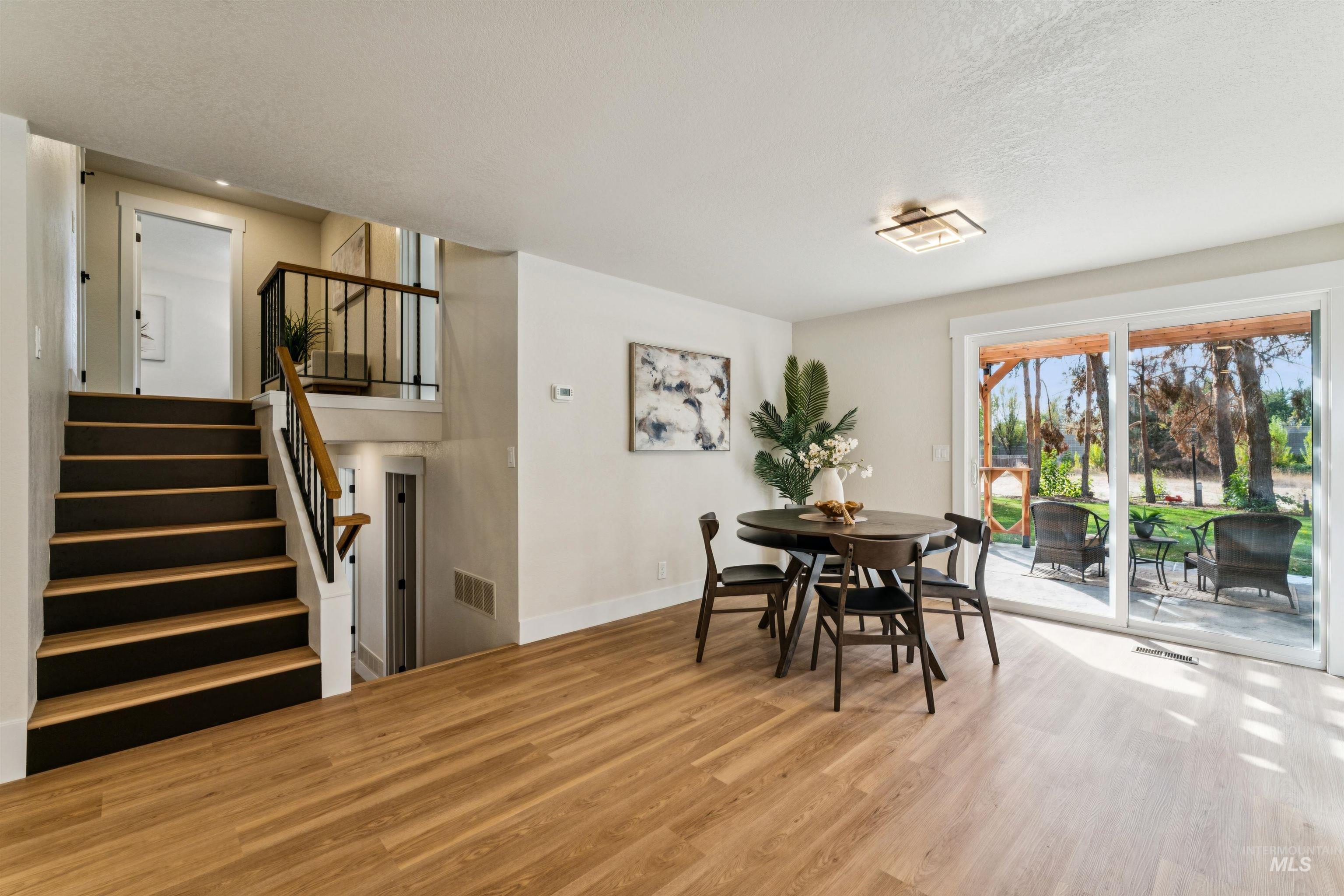 10435 W La Hontan Drive, Boise, Idaho 83709, 4 Bedrooms, 3 Bathrooms, Residential For Sale, Price $895,000,MLS 99003871