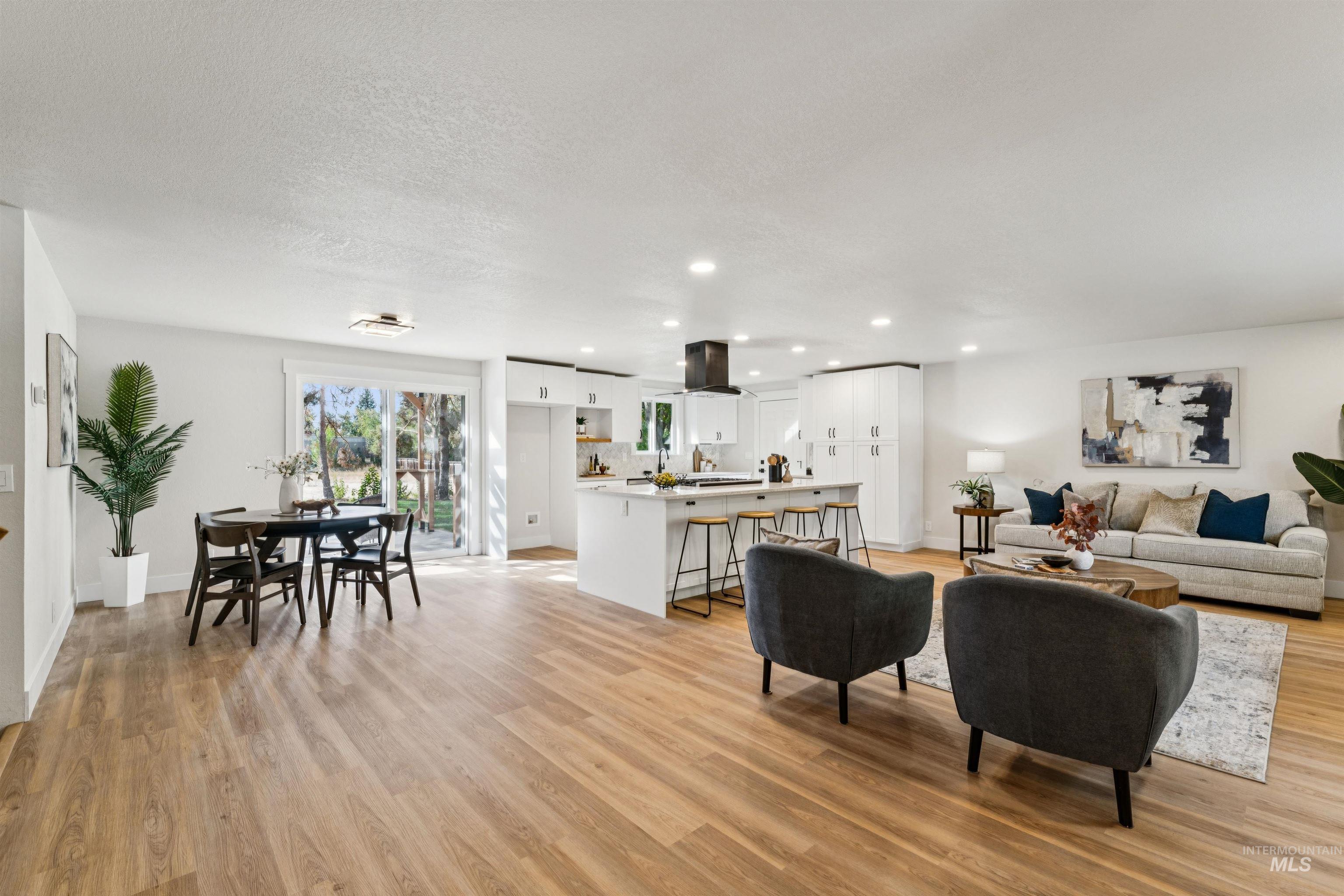 10435 W La Hontan Drive, Boise, Idaho 83709, 4 Bedrooms, 3 Bathrooms, Residential For Sale, Price $895,000,MLS 99003871