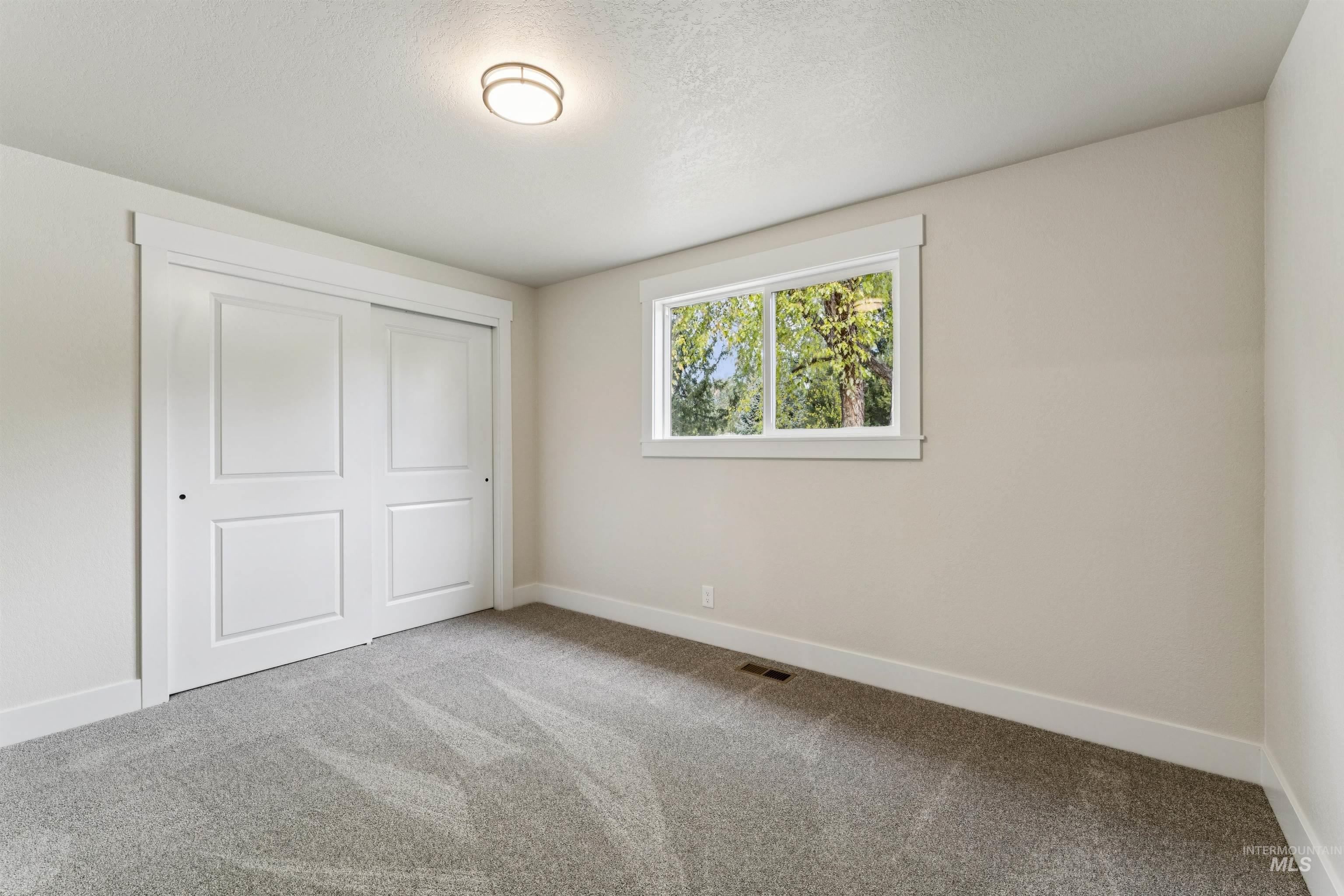 10435 W La Hontan Drive, Boise, Idaho 83709, 4 Bedrooms, 3 Bathrooms, Residential For Sale, Price $895,000,MLS 99003871