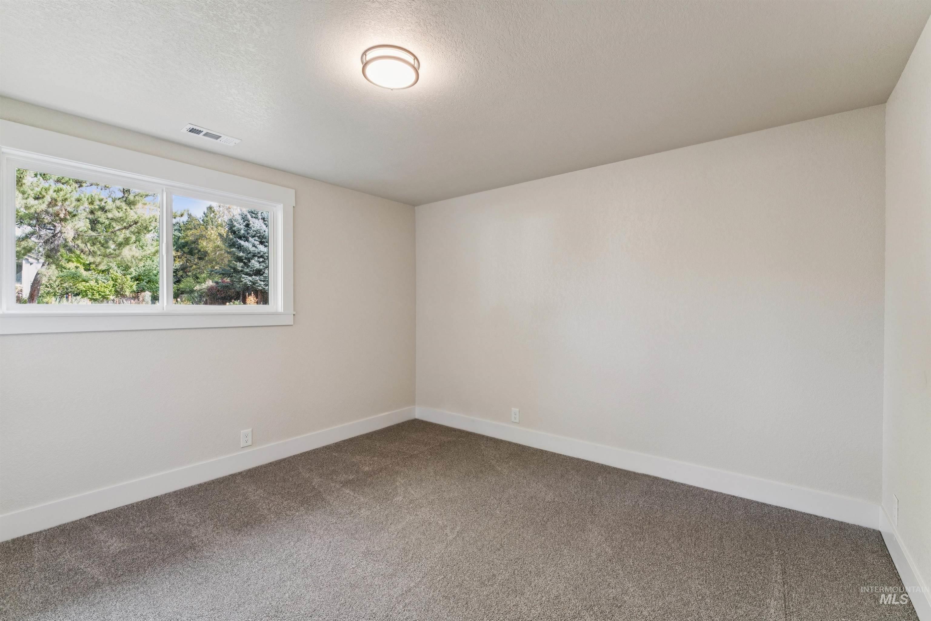 10435 W La Hontan Drive, Boise, Idaho 83709, 4 Bedrooms, 3 Bathrooms, Residential For Sale, Price $895,000,MLS 99003871