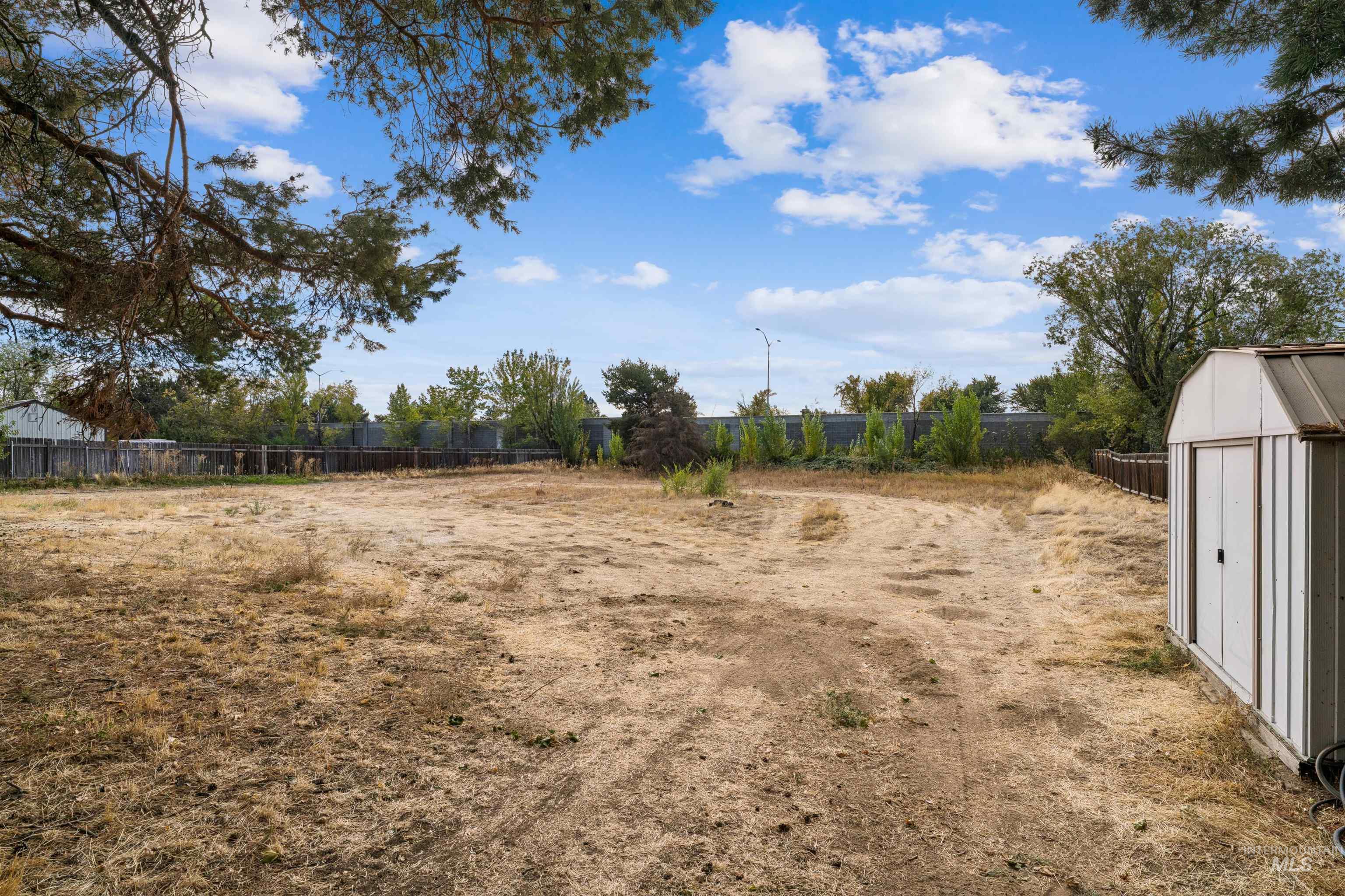 10435 W La Hontan Drive, Boise, Idaho 83709, 4 Bedrooms, 3 Bathrooms, Residential For Sale, Price $895,000,MLS 99003871