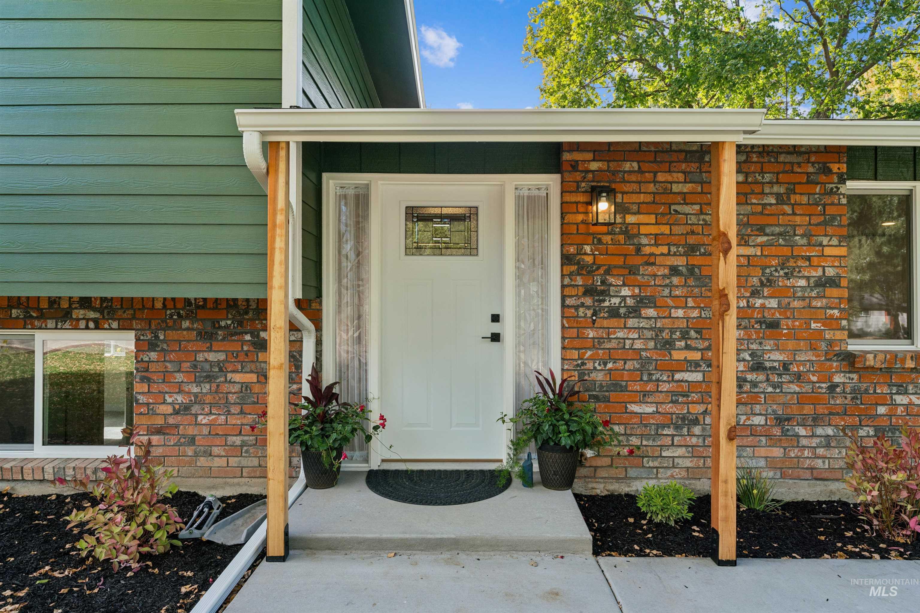 10435 W La Hontan Drive, Boise, Idaho 83709, 4 Bedrooms, 3 Bathrooms, Residential For Sale, Price $895,000,MLS 99003871
