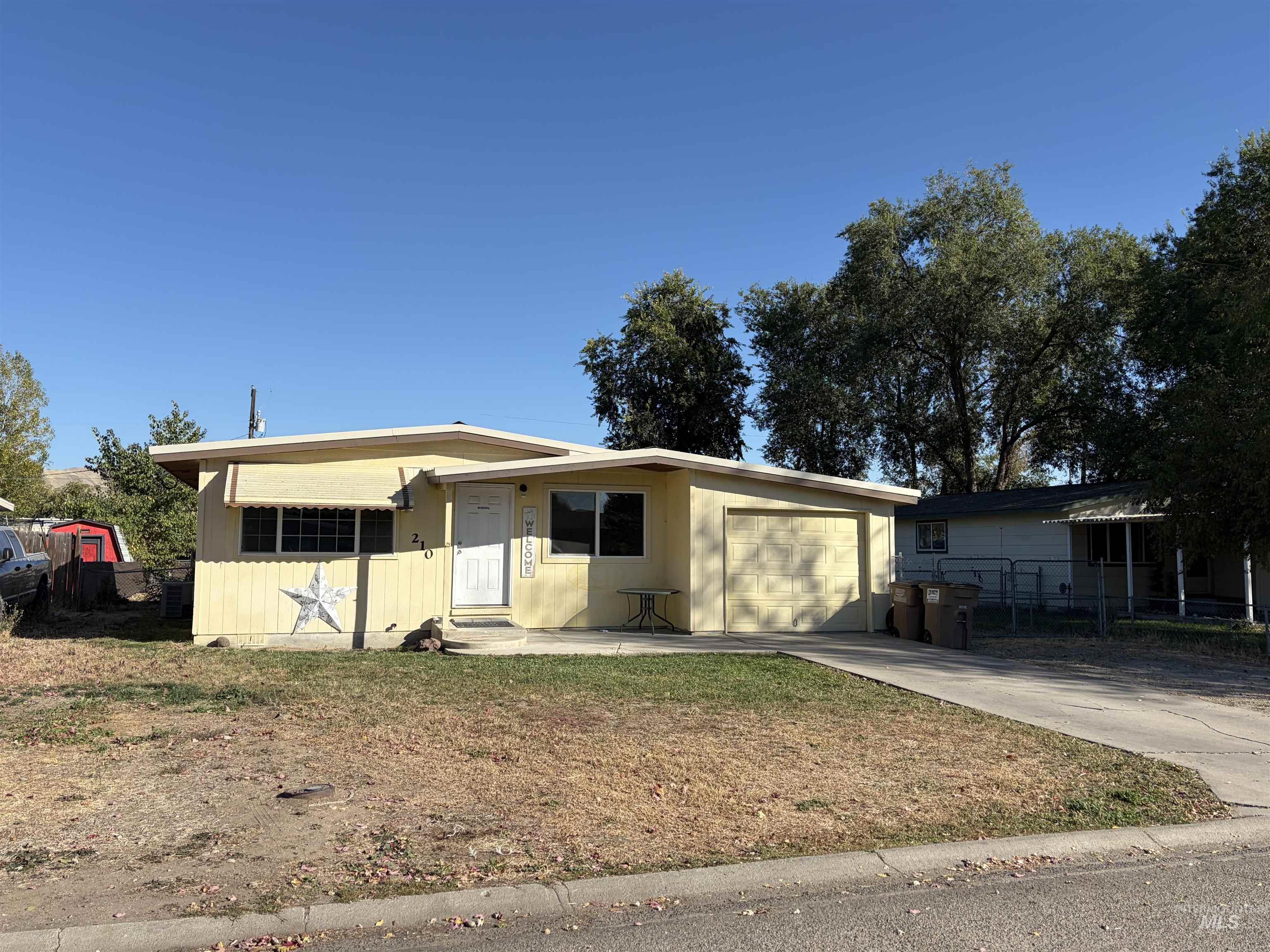 210 Erickson Ave, Emmett, Idaho 83617, 3 Bedrooms, 1 Bathroom, Residential For Sale, Price $310,000,MLS 99003873