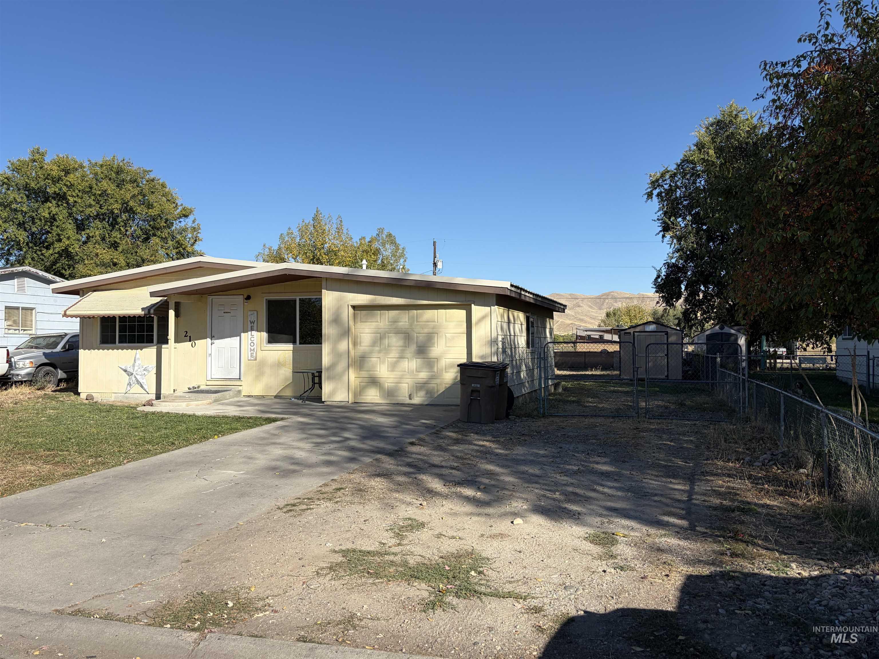 210 Erickson Ave, Emmett, Idaho 83617, 3 Bedrooms, 1 Bathroom, Residential For Sale, Price $310,000,MLS 99003873