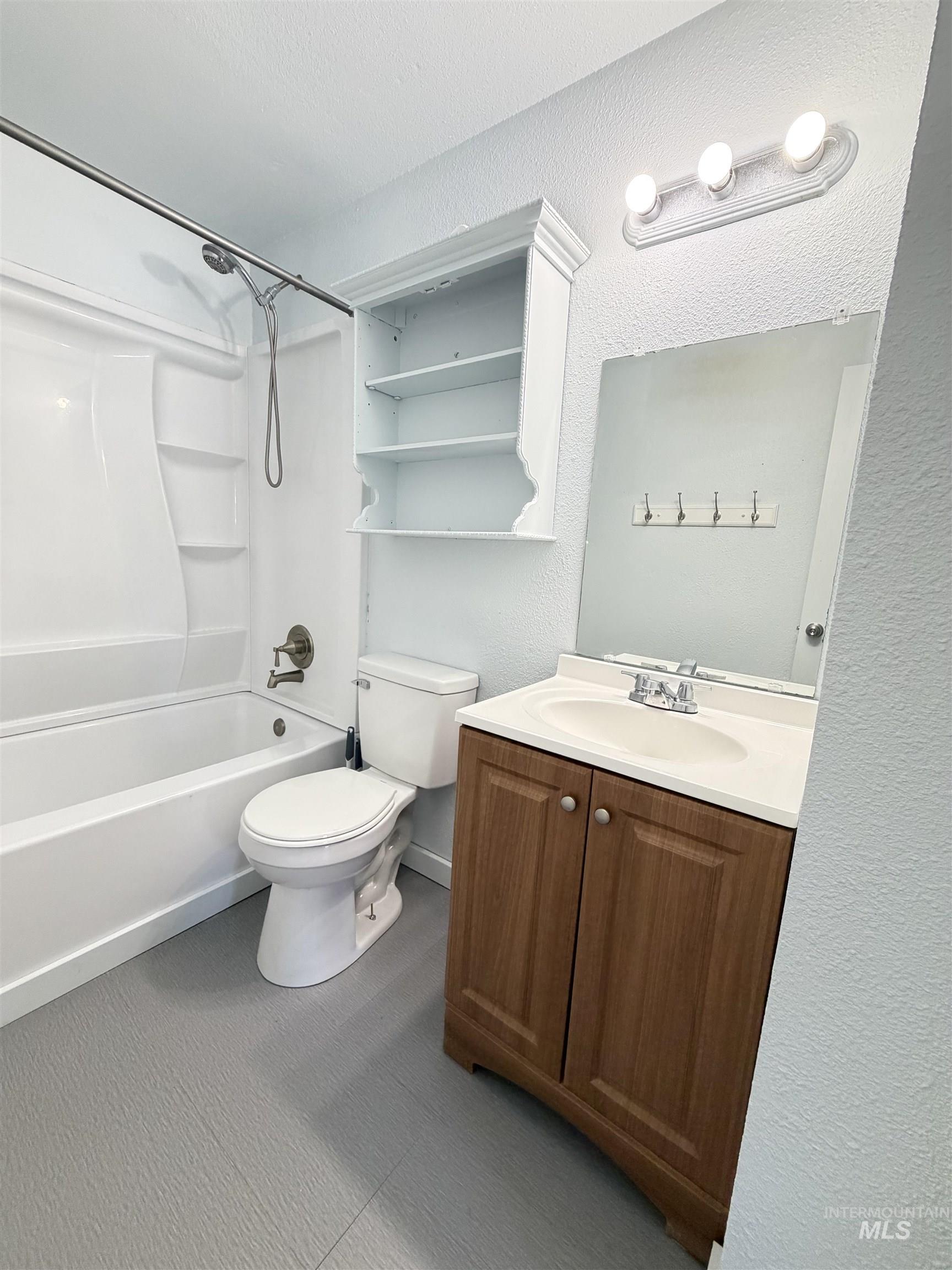 210 Erickson Ave, Emmett, Idaho 83617, 3 Bedrooms, 1 Bathroom, Residential For Sale, Price $310,000,MLS 99003873
