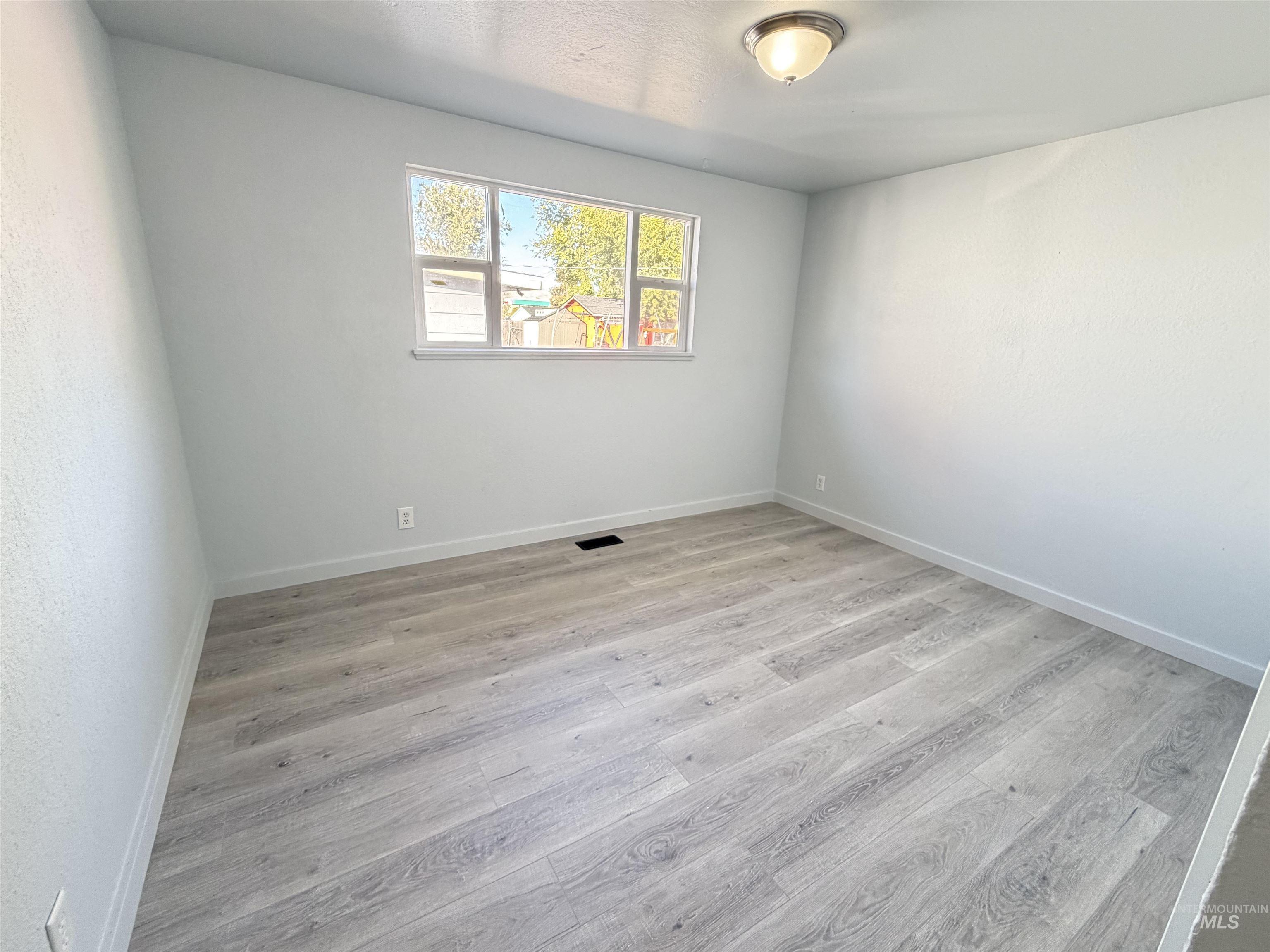 210 Erickson Ave, Emmett, Idaho 83617, 3 Bedrooms, 1 Bathroom, Residential For Sale, Price $310,000,MLS 99003873