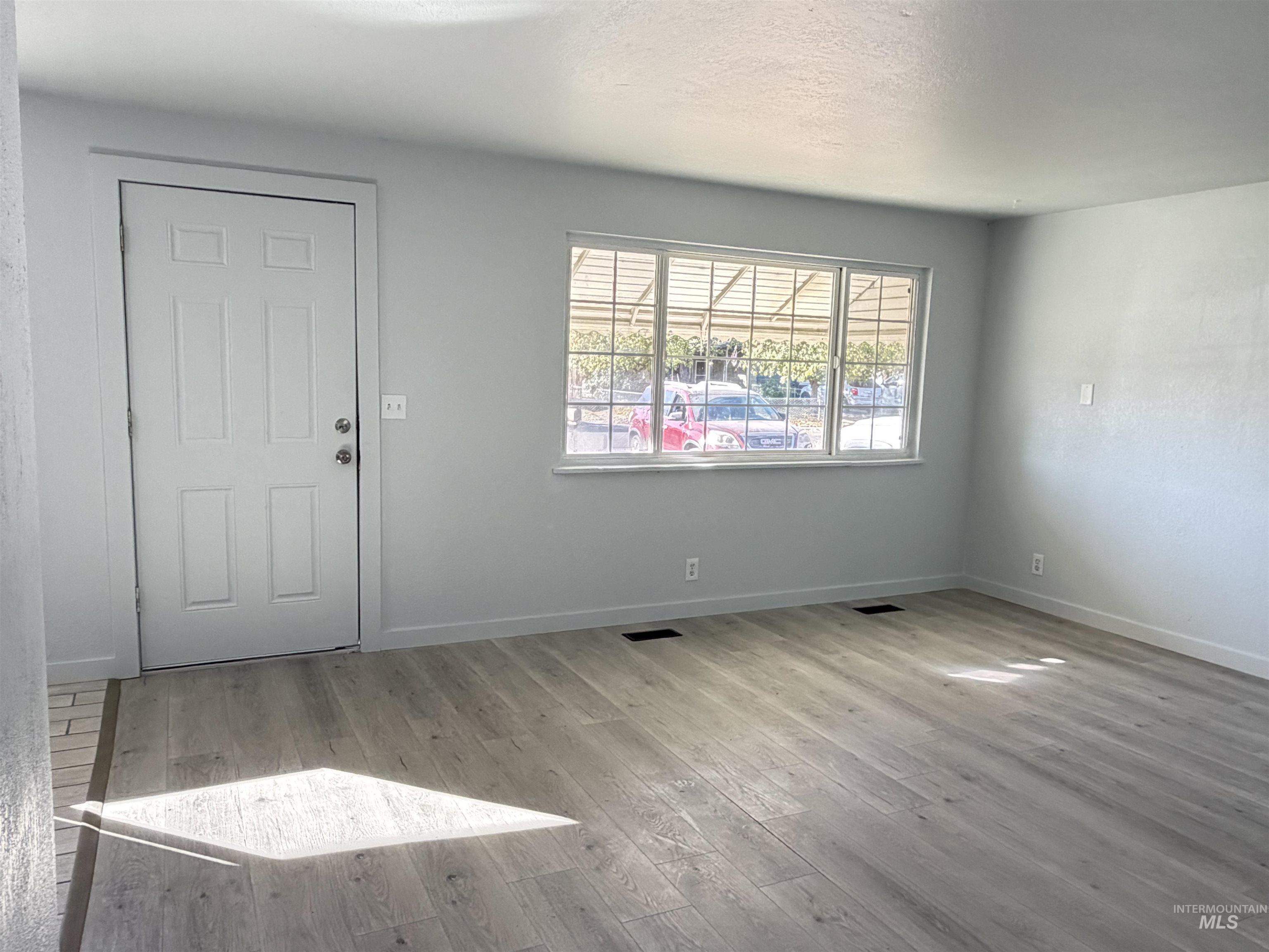 210 Erickson Ave, Emmett, Idaho 83617, 3 Bedrooms, 1 Bathroom, Residential For Sale, Price $310,000,MLS 99003873