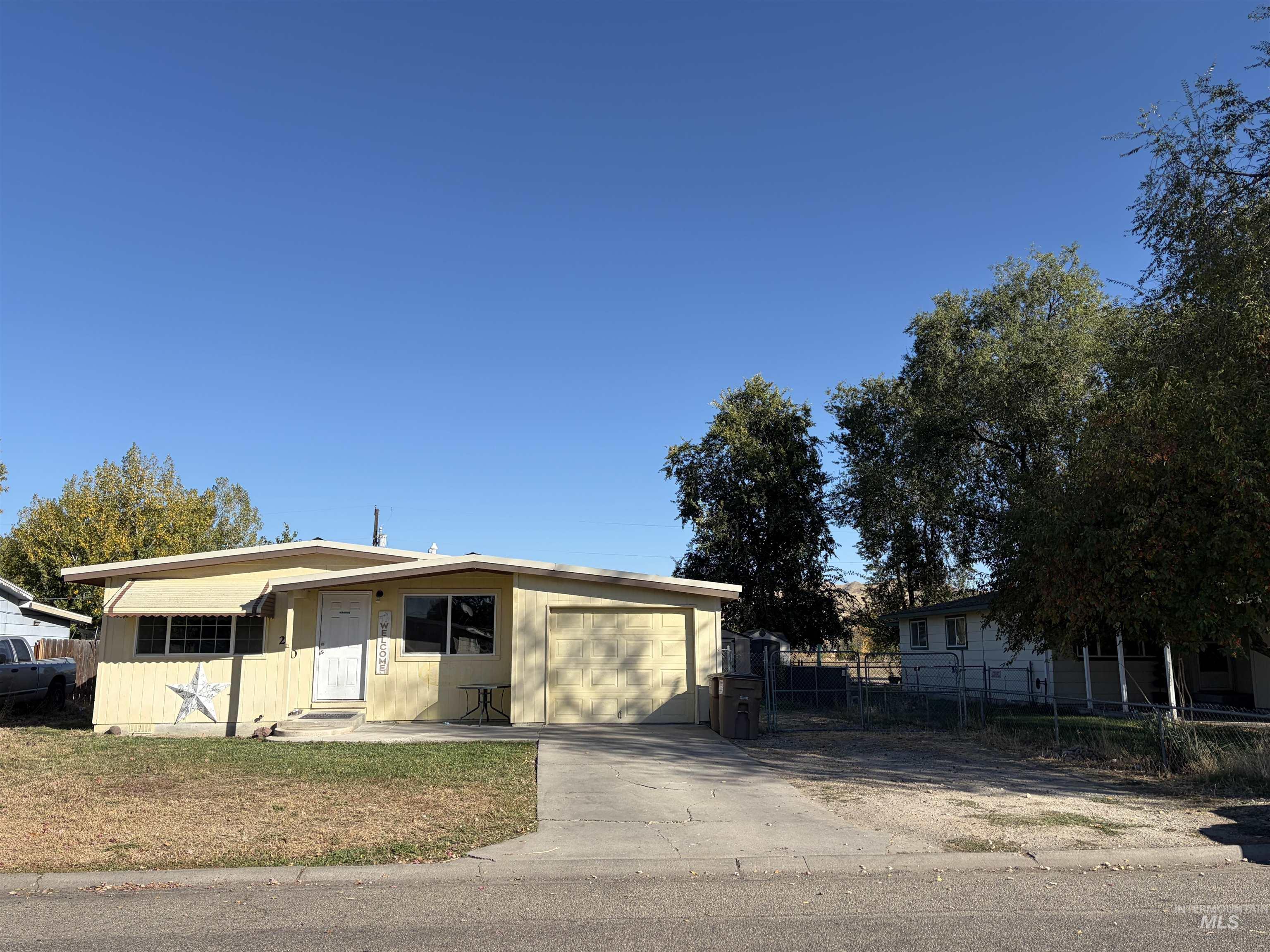 210 Erickson Ave, Emmett, Idaho 83617, 3 Bedrooms, 1 Bathroom, Residential For Sale, Price $310,000,MLS 99003873