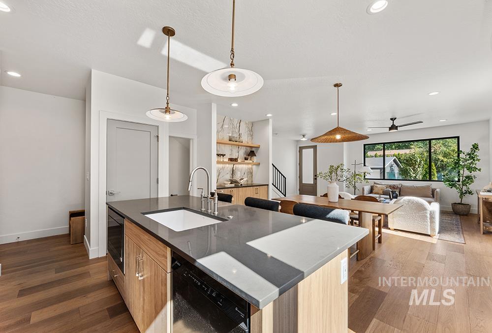 3449 N 33rd St, Boise, Idaho 83703, 3 Bedrooms, 2.5 Bathrooms, Residential For Sale, Price $649,900, 99003878