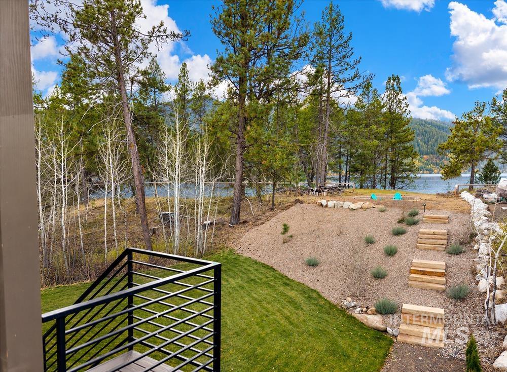 13151 Hawks Bay Rd, Donnelly, Idaho 83615, 5 Bedrooms, 3 Bathrooms, Residential For Sale, Price $1,350,000,MLS 99003881