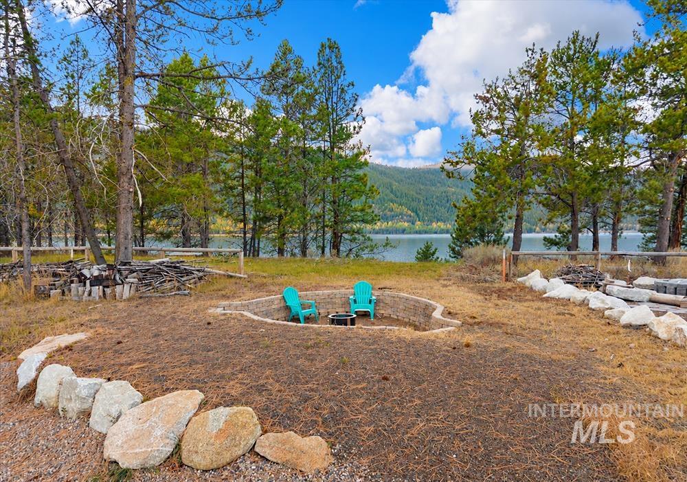 13151 Hawks Bay Rd, Donnelly, Idaho 83615, 5 Bedrooms, 3 Bathrooms, Residential For Sale, Price $1,350,000,MLS 99003881