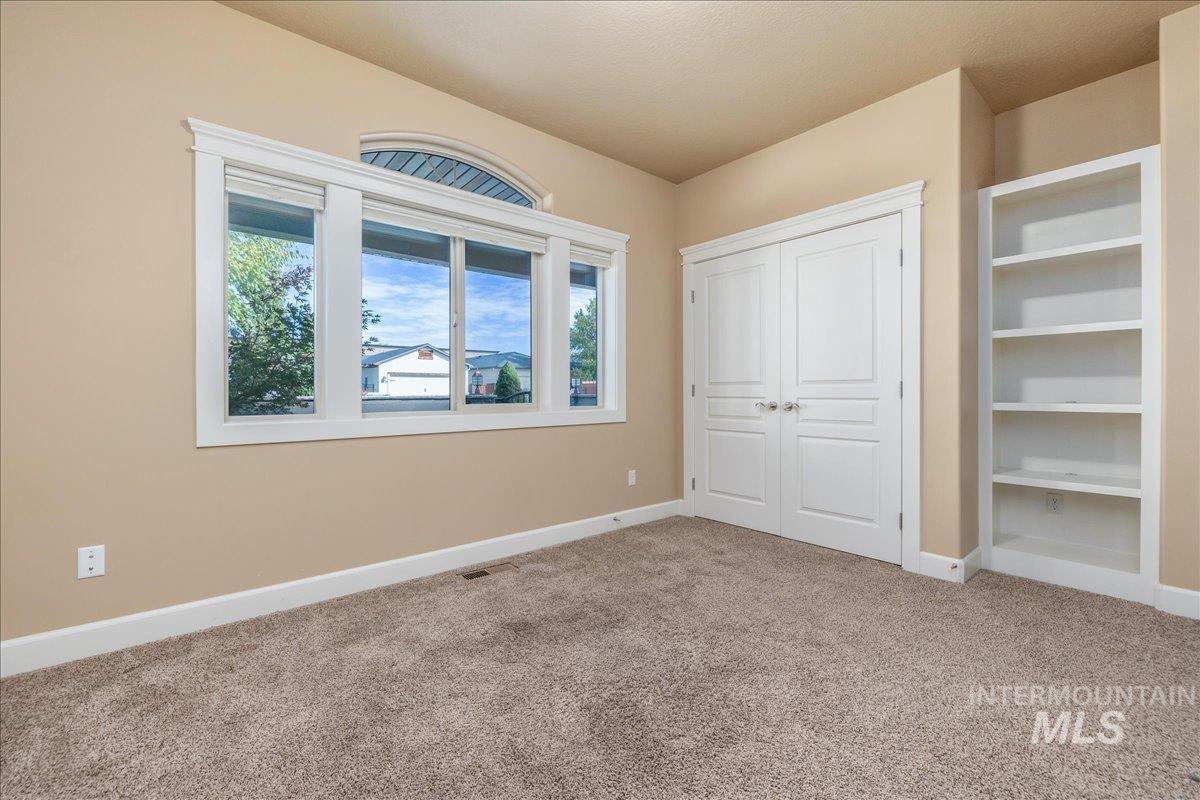 9683 W Wildbranch Dr, Star, Idaho 83669, 3 Bedrooms, 2 Bathrooms, Residential For Sale, Price $574,900,MLS 99003884