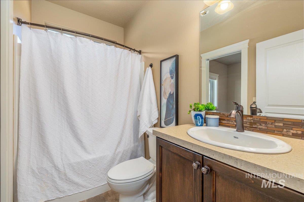 9683 W Wildbranch Dr, Star, Idaho 83669, 3 Bedrooms, 2 Bathrooms, Residential For Sale, Price $574,900,MLS 99003884