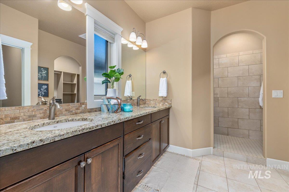 9683 W Wildbranch Dr, Star, Idaho 83669, 3 Bedrooms, 2 Bathrooms, Residential For Sale, Price $574,900,MLS 99003884