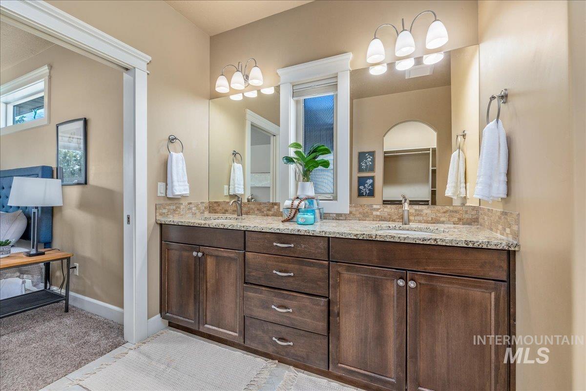 9683 W Wildbranch Dr, Star, Idaho 83669, 3 Bedrooms, 2 Bathrooms, Residential For Sale, Price $574,900,MLS 99003884