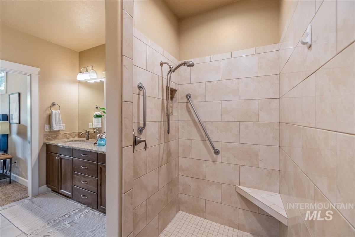 9683 W Wildbranch Dr, Star, Idaho 83669, 3 Bedrooms, 2 Bathrooms, Residential For Sale, Price $574,900,MLS 99003884