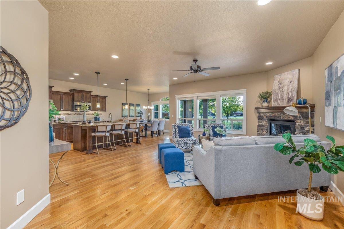 9683 W Wildbranch Dr, Star, Idaho 83669, 3 Bedrooms, 2 Bathrooms, Residential For Sale, Price $574,900,MLS 99003884
