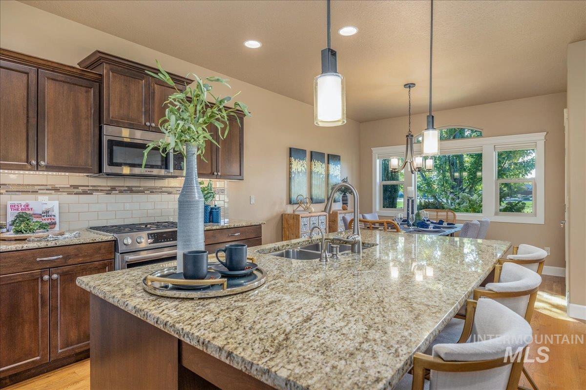 9683 W Wildbranch Dr, Star, Idaho 83669, 3 Bedrooms, 2 Bathrooms, Residential For Sale, Price $574,900,MLS 99003884