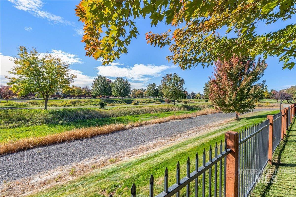 9683 W Wildbranch Dr, Star, Idaho 83669, 3 Bedrooms, 2 Bathrooms, Residential For Sale, Price $574,900,MLS 99003884