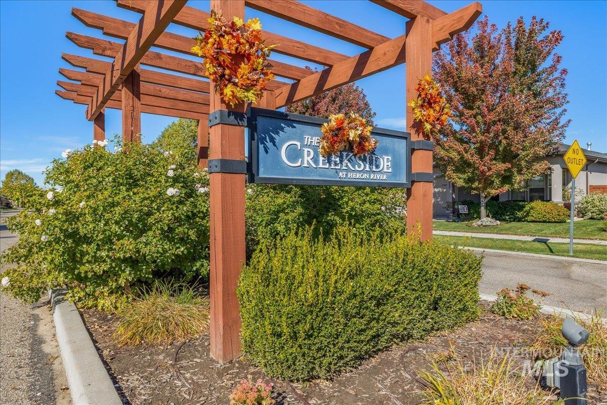 9683 W Wildbranch Dr, Star, Idaho 83669, 3 Bedrooms, 2 Bathrooms, Residential For Sale, Price $574,900,MLS 99003884