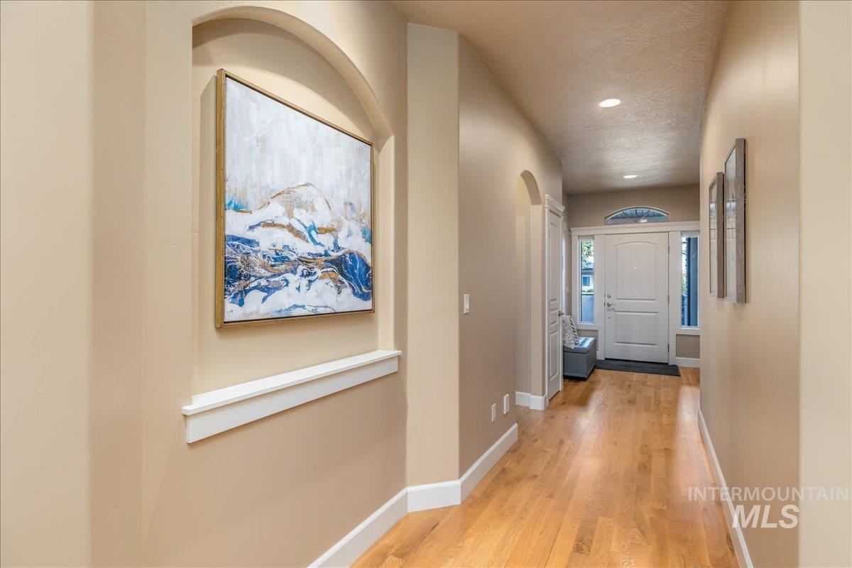 9683 W Wildbranch Dr, Star, Idaho 83669, 3 Bedrooms, 2 Bathrooms, Residential For Sale, Price $574,900,MLS 99003884