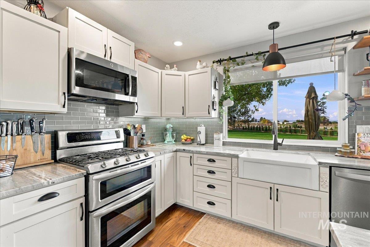 4299 W Abergheny Ln, Meridian, Idaho 83642, 3 Bedrooms, 2.5 Bathrooms, Residential For Sale, Price $835,000,MLS 99003894