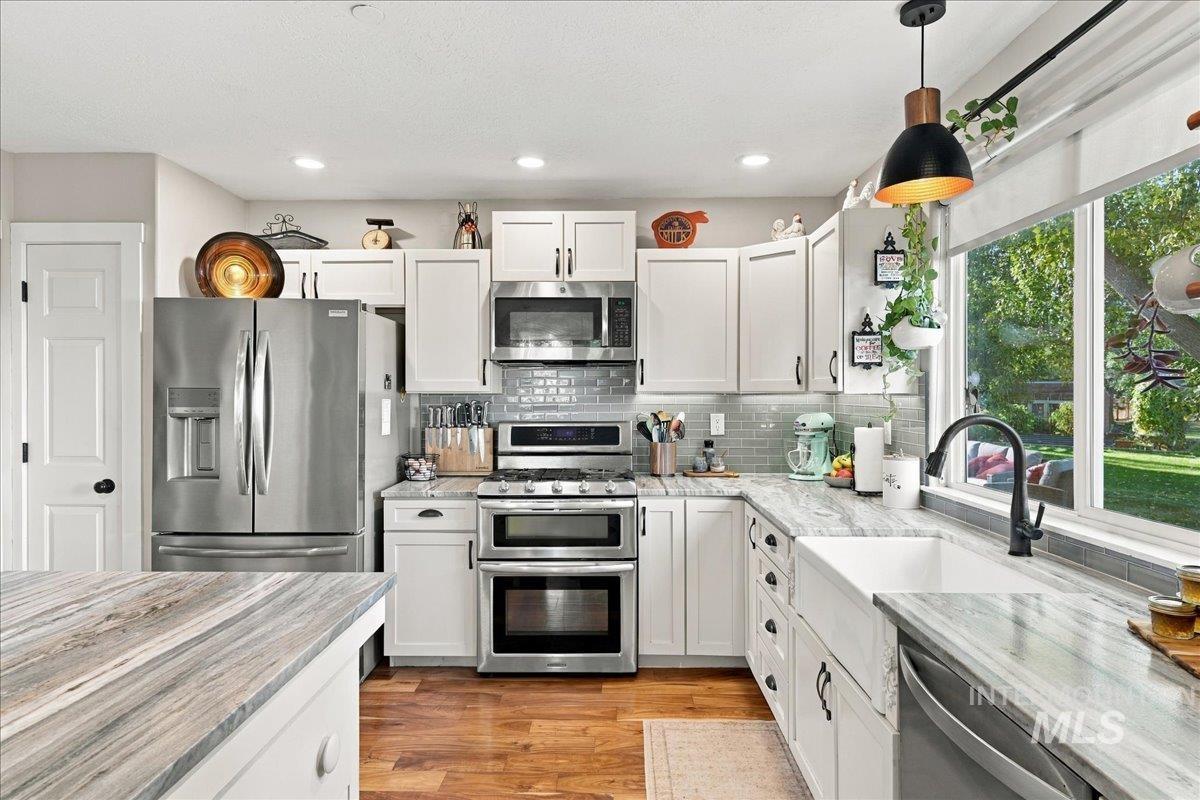 4299 W Abergheny Ln, Meridian, Idaho 83642, 3 Bedrooms, 2.5 Bathrooms, Residential For Sale, Price $835,000,MLS 99003894
