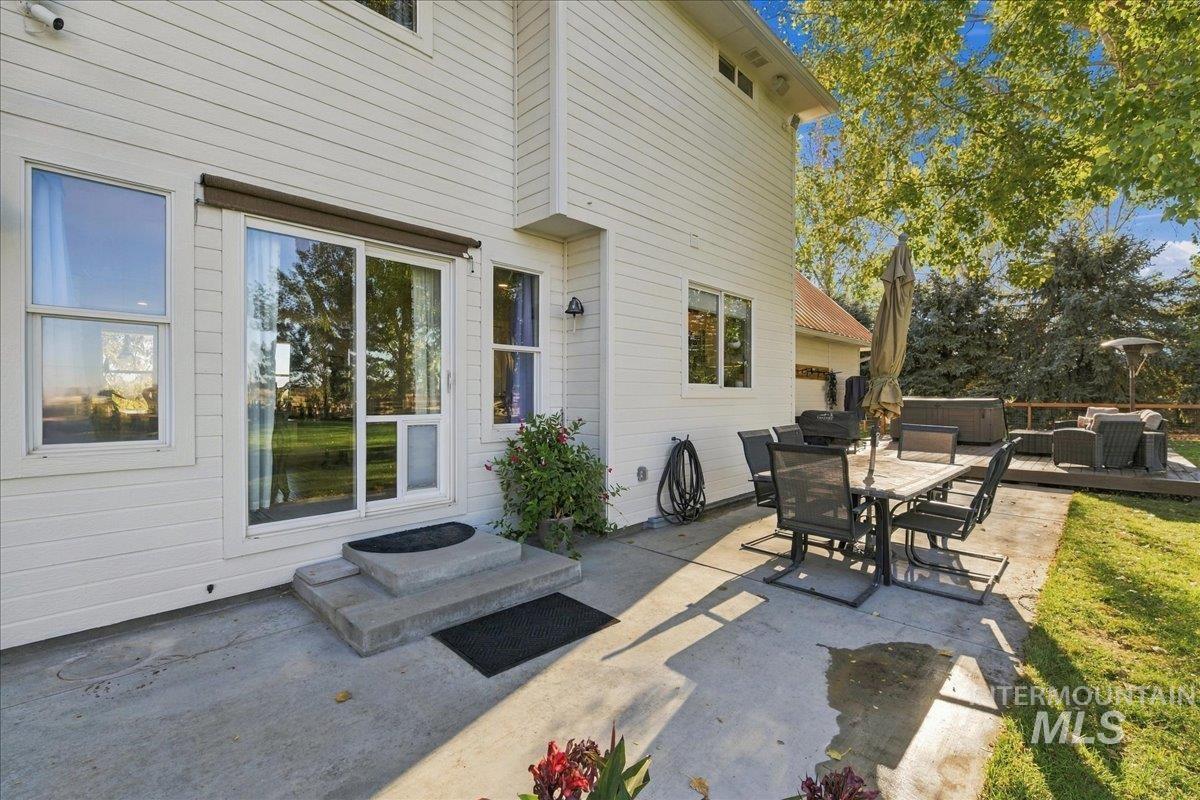 4299 W Abergheny Ln, Meridian, Idaho 83642, 3 Bedrooms, 2.5 Bathrooms, Residential For Sale, Price $835,000,MLS 99003894