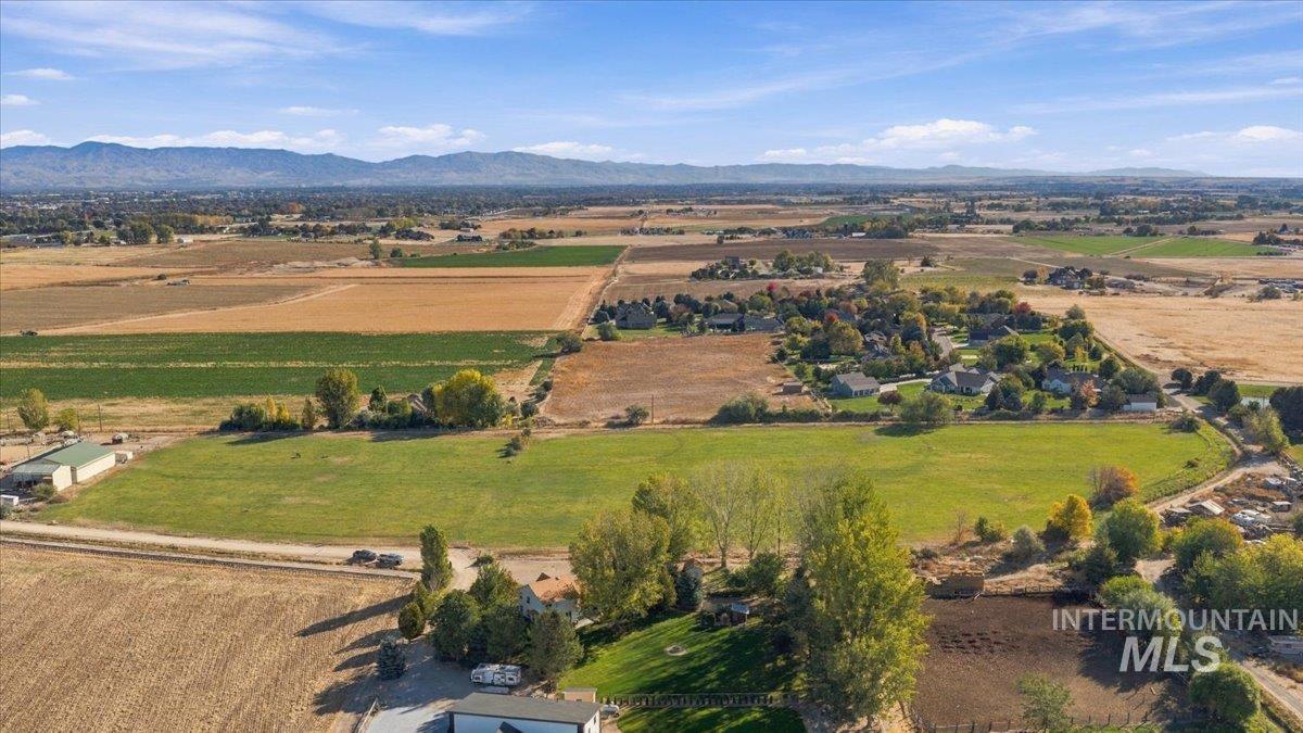 4299 W Abergheny Ln, Meridian, Idaho 83642, 3 Bedrooms, 2.5 Bathrooms, Residential For Sale, Price $835,000,MLS 99003894