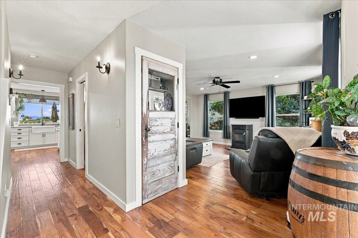 4299 W Abergheny Ln, Meridian, Idaho 83642, 3 Bedrooms, 2.5 Bathrooms, Residential For Sale, Price $835,000,MLS 99003894