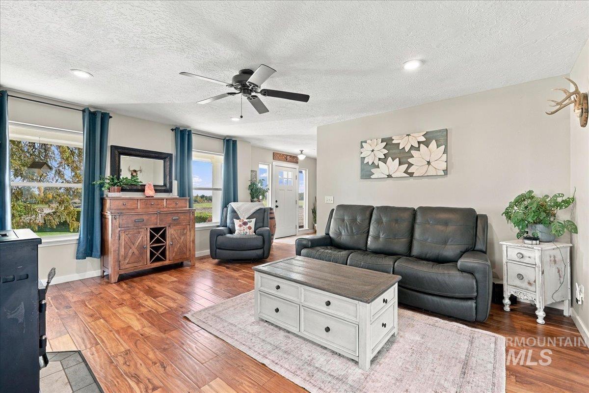 4299 W Abergheny Ln, Meridian, Idaho 83642, 3 Bedrooms, 2.5 Bathrooms, Residential For Sale, Price $835,000,MLS 99003894