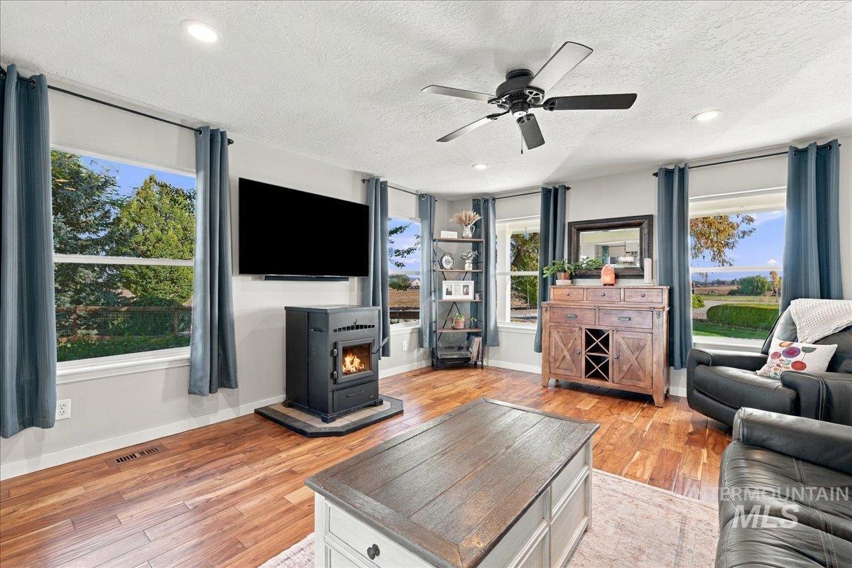 4299 W Abergheny Ln, Meridian, Idaho 83642, 3 Bedrooms, 2.5 Bathrooms, Residential For Sale, Price $835,000,MLS 99003894