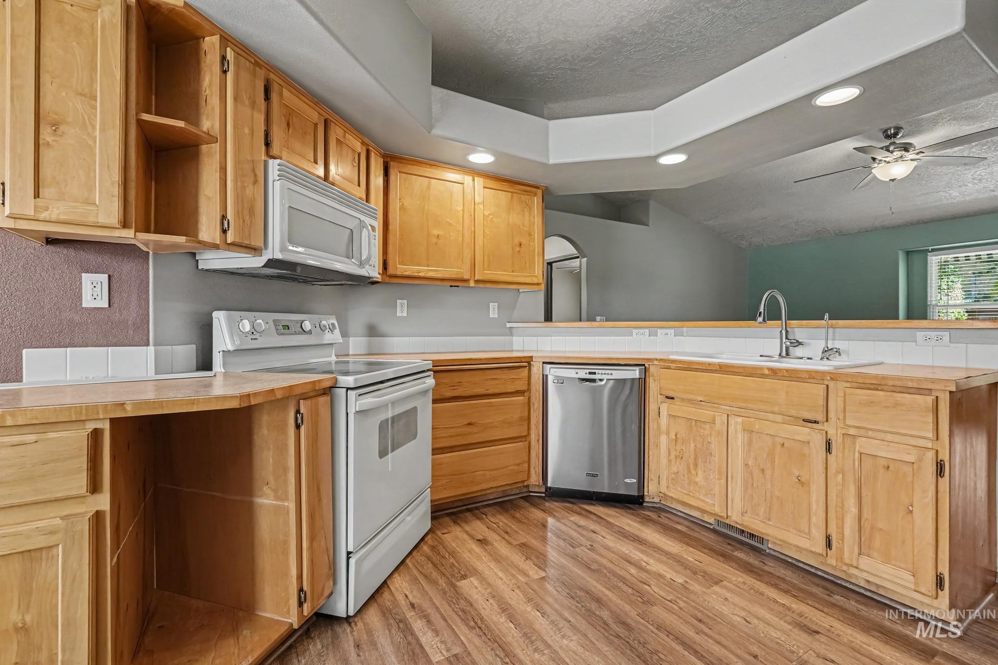 1618 N Kolnes Ave, Kuna, Idaho 83634, 3 Bedrooms, 2 Bathrooms, Residential For Sale, Price $369,900,MLS 99003896