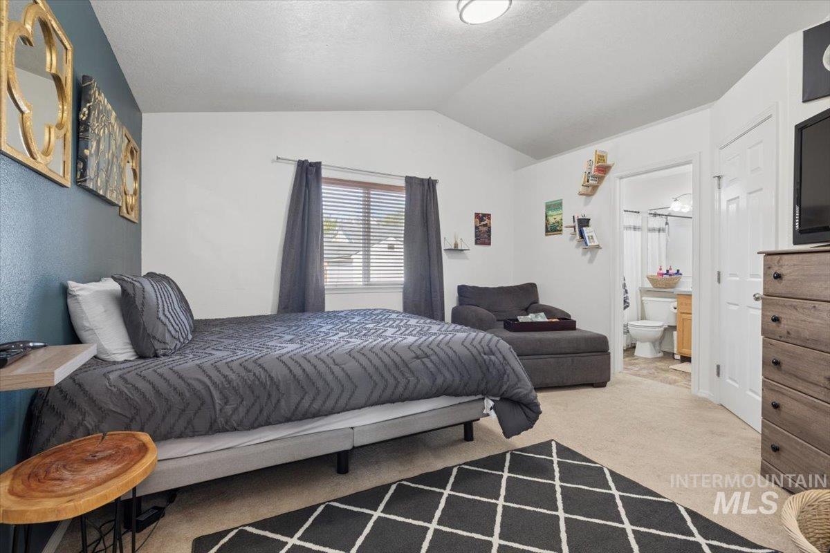 8374 W Falling Star St., Boise, Idaho 83709, 3 Bedrooms, 2 Bathrooms, Residential For Sale, Price $419,900,MLS 99003897